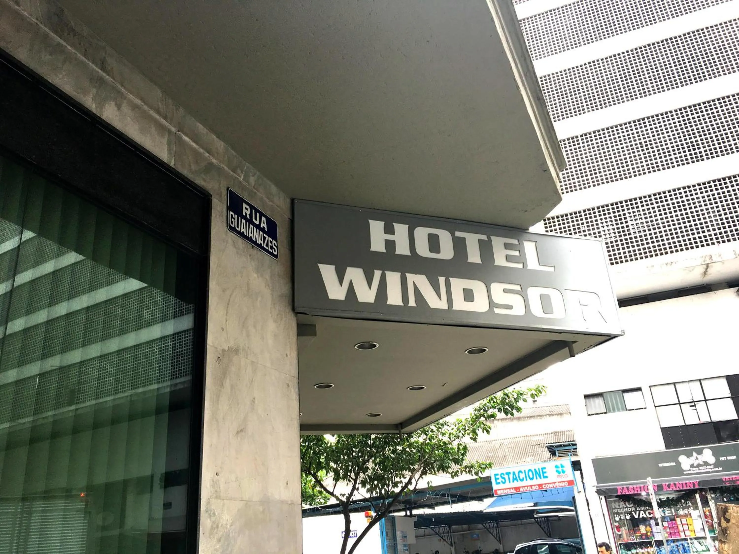 Facade/entrance in Hotel Windsor