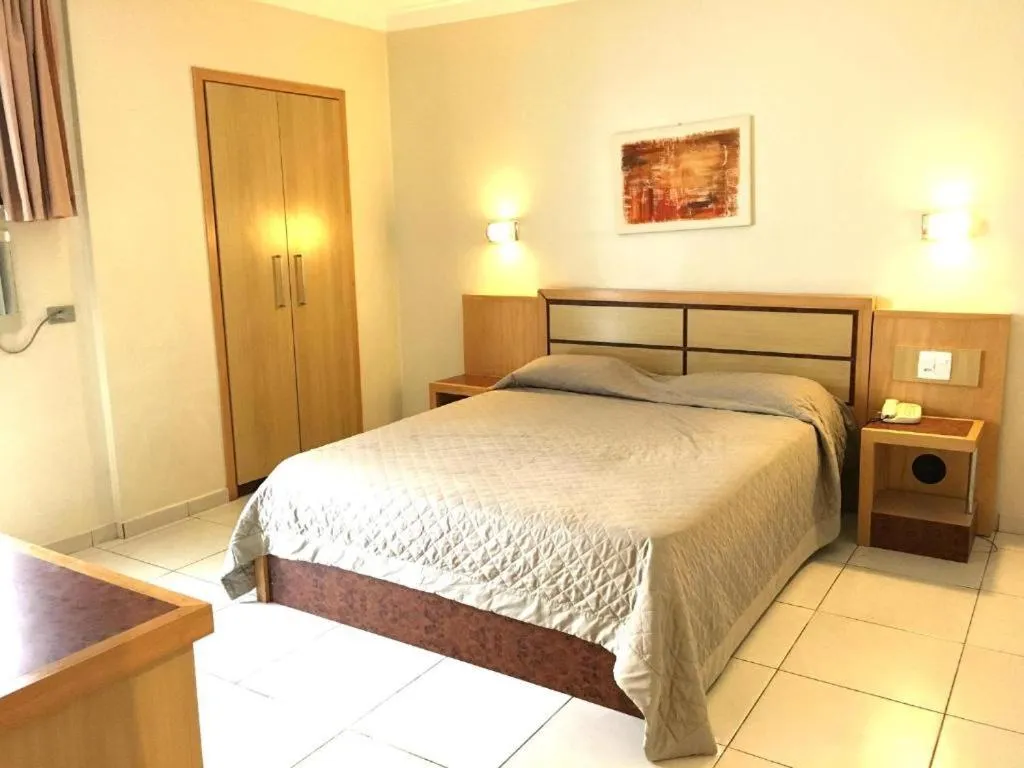 Bed in Hotel Windsor