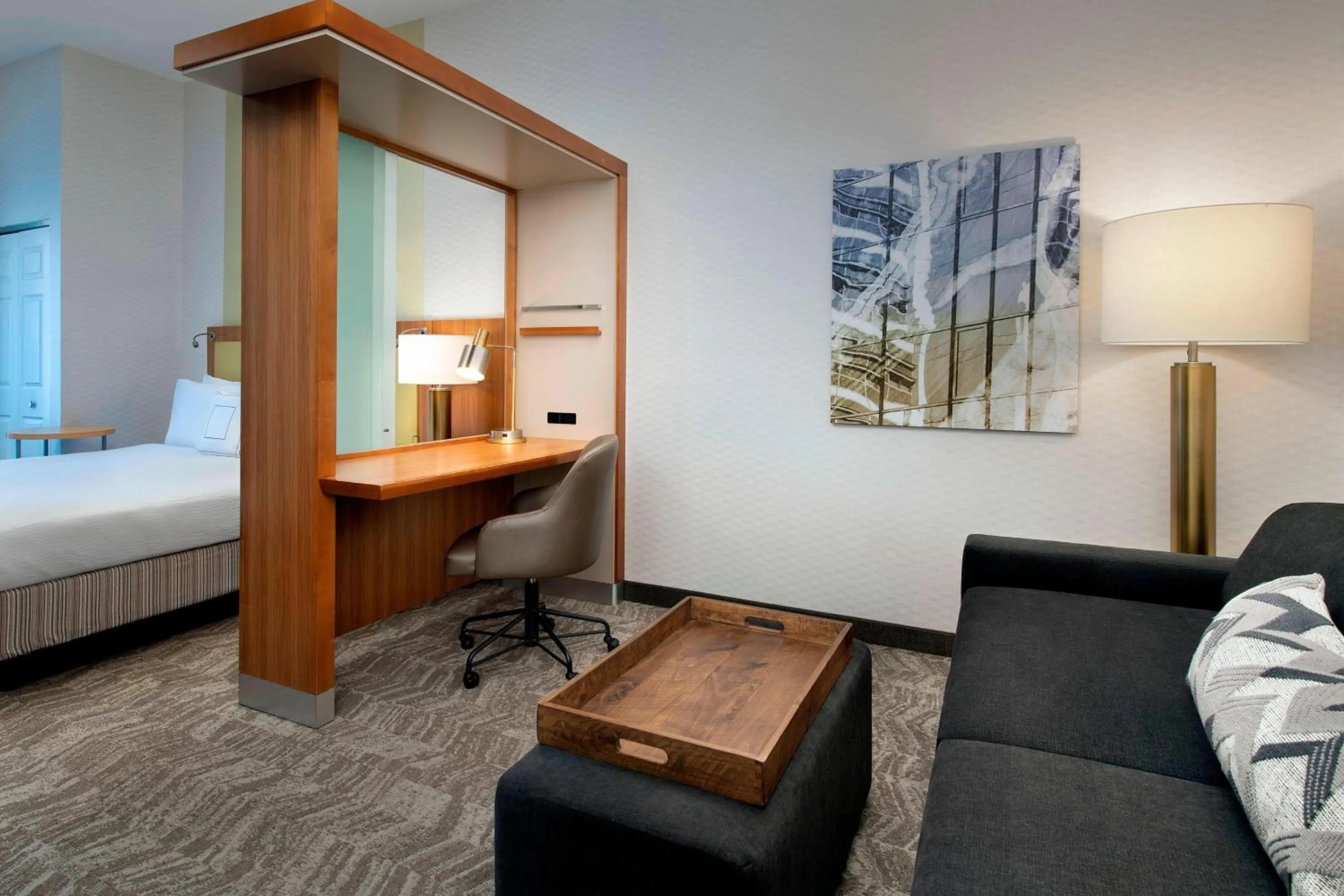 Living room, Bed in SpringHill Suites Alexandria