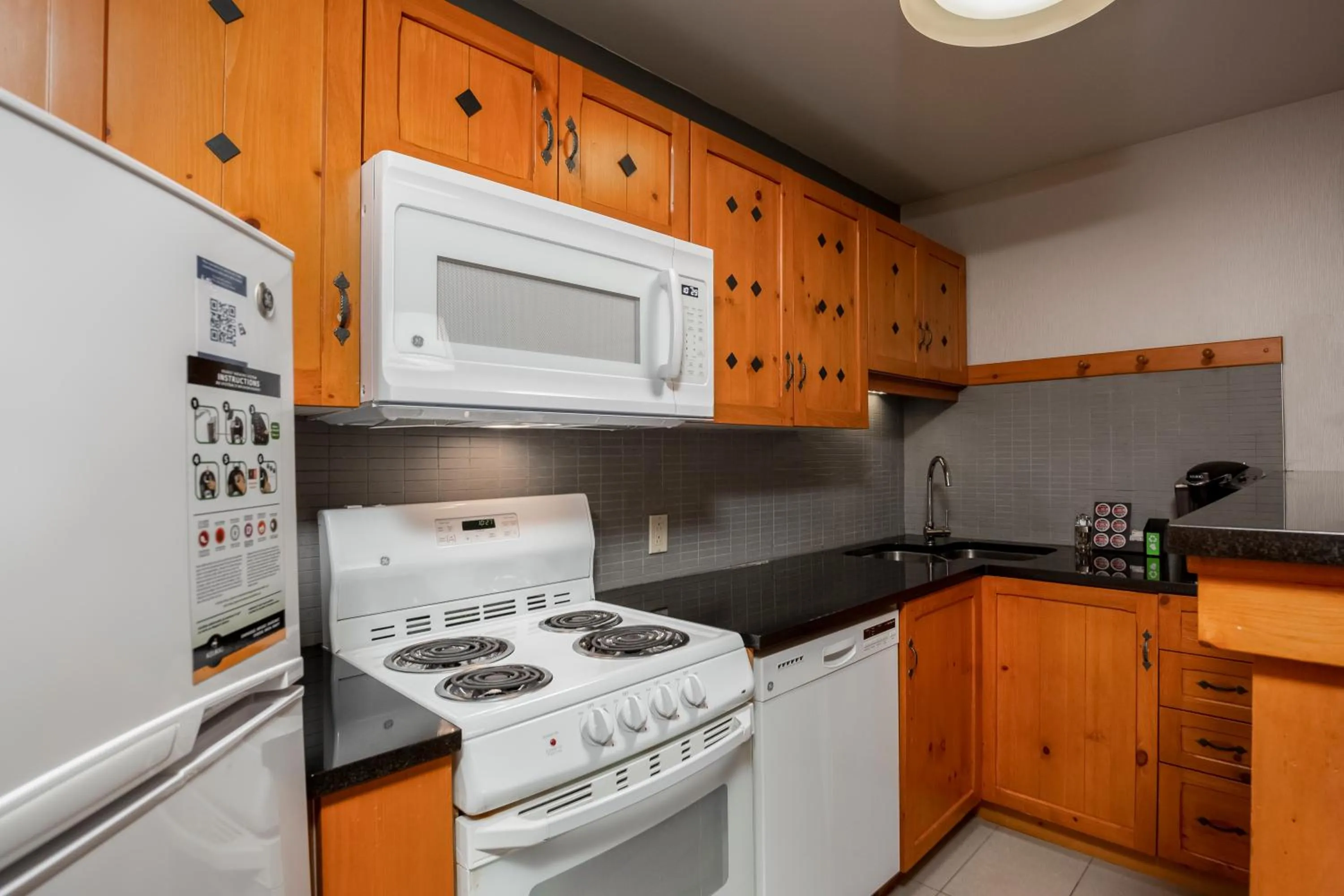 Kitchen or kitchenette in Lodge de la Montagne