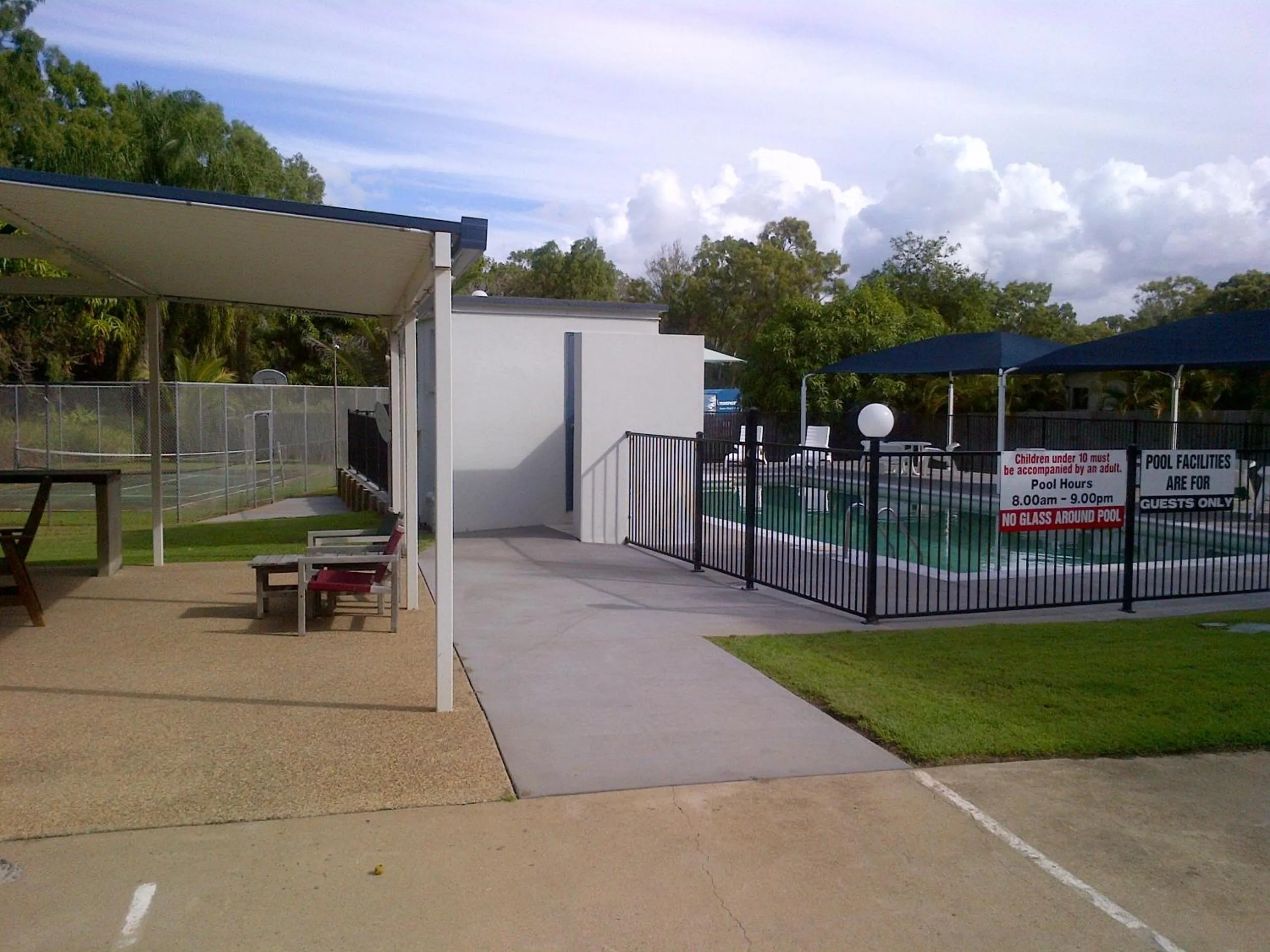 Swimming pool in L'Amor Holiday Apartments