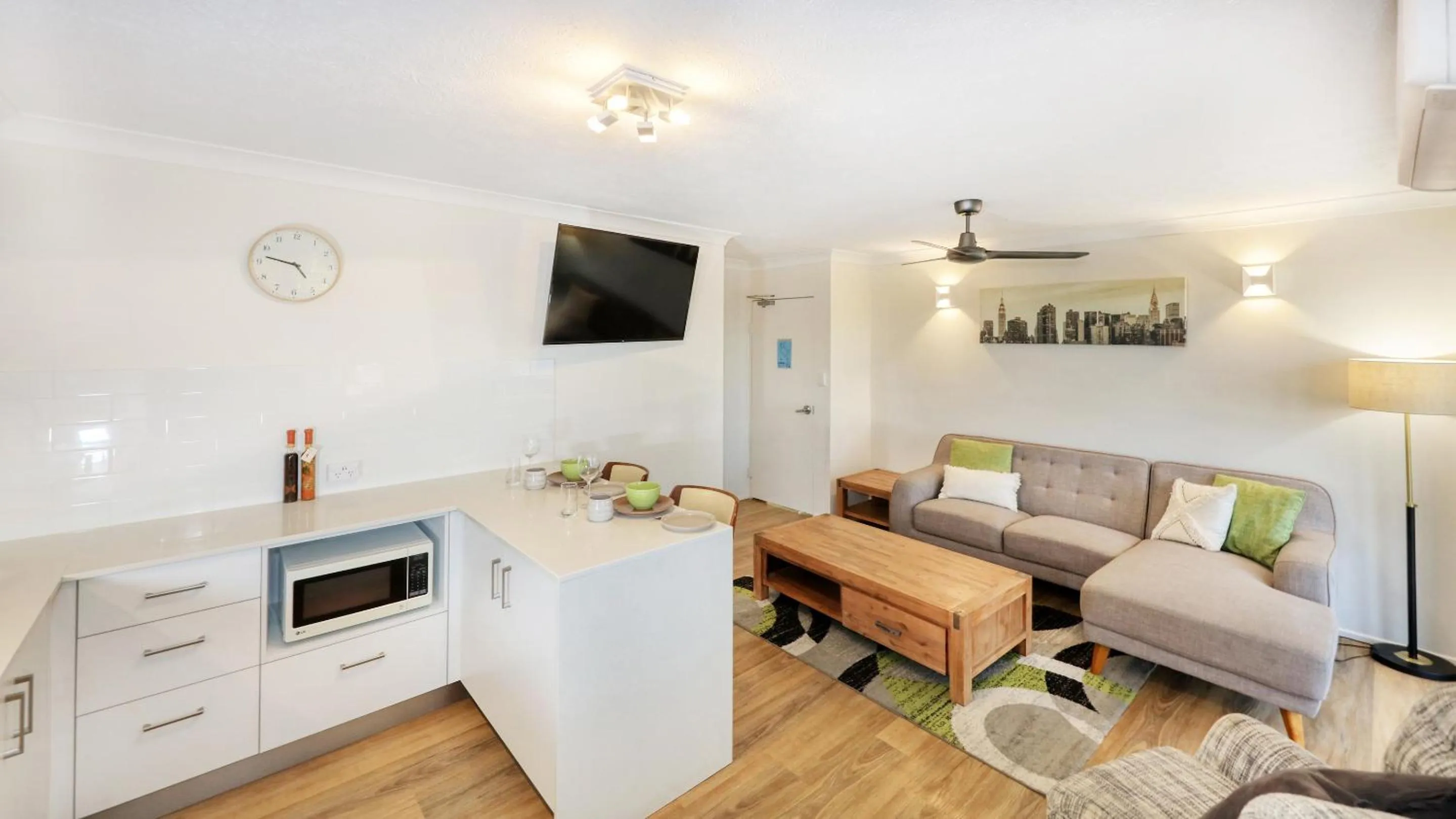 TV and multimedia in L'Amor Holiday Apartments