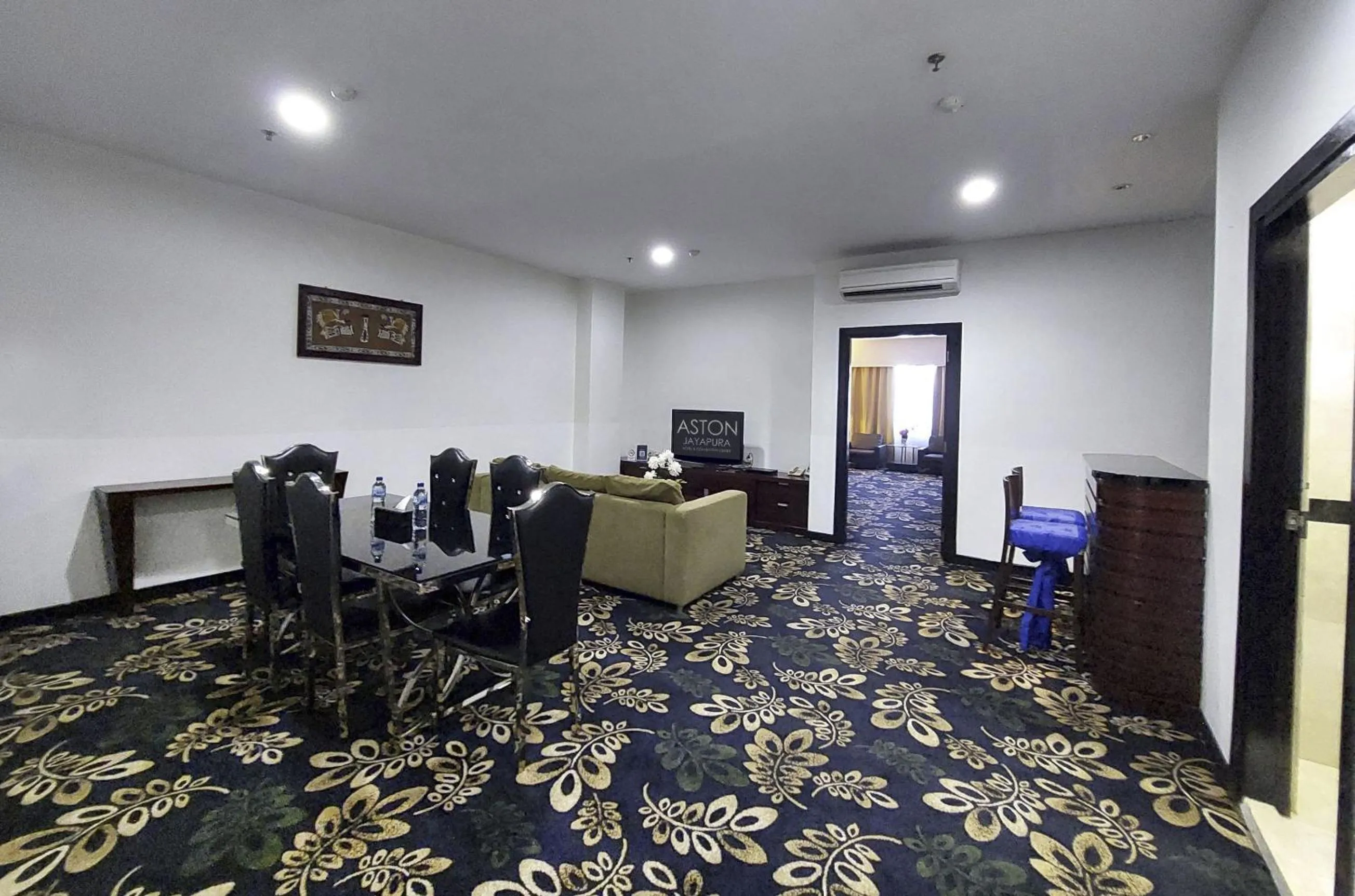 Living room in Aston Jayapura Hotel and Convention Center