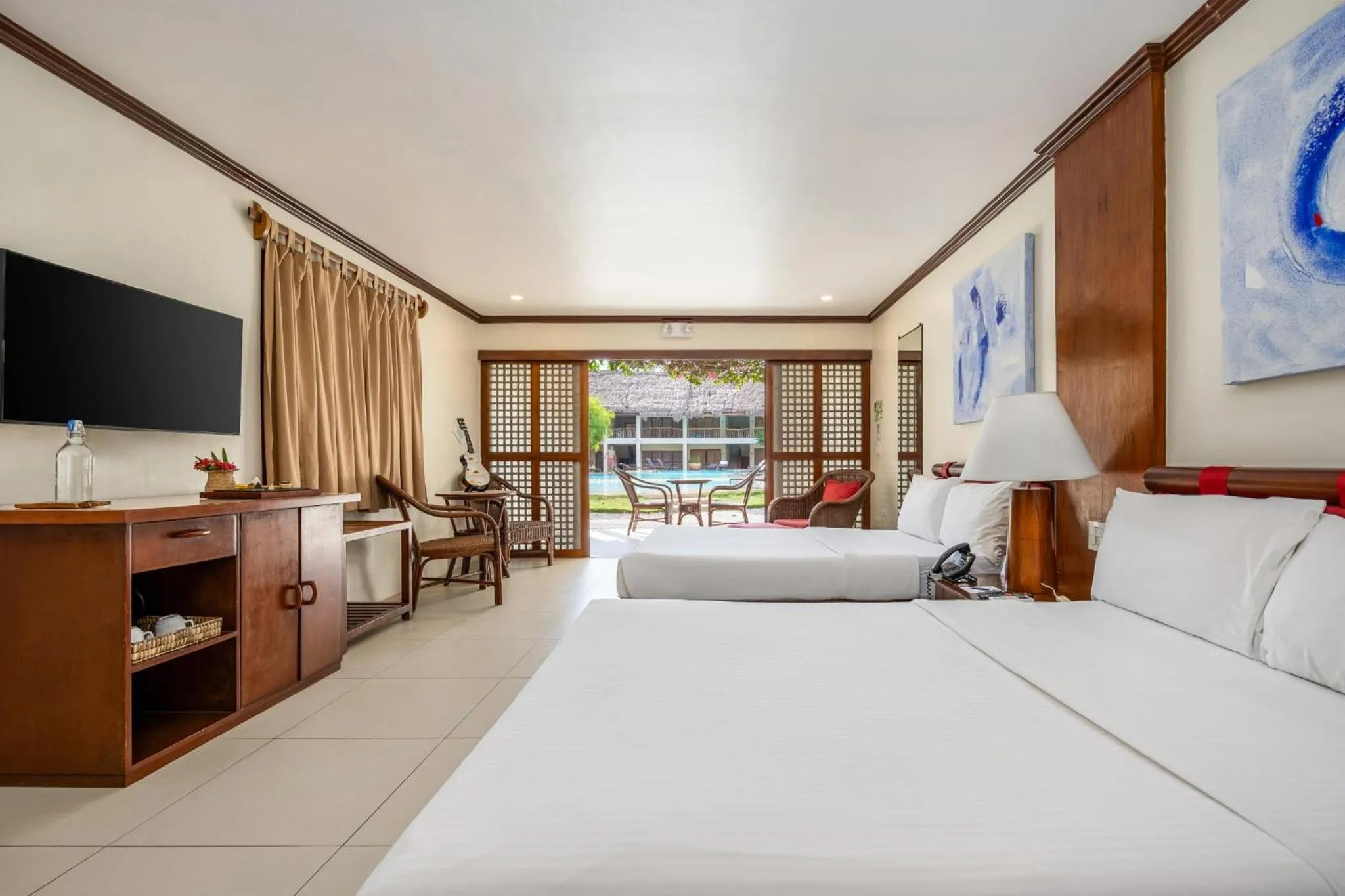 Bedroom, Bed in Bluewater Maribago Beach Resort