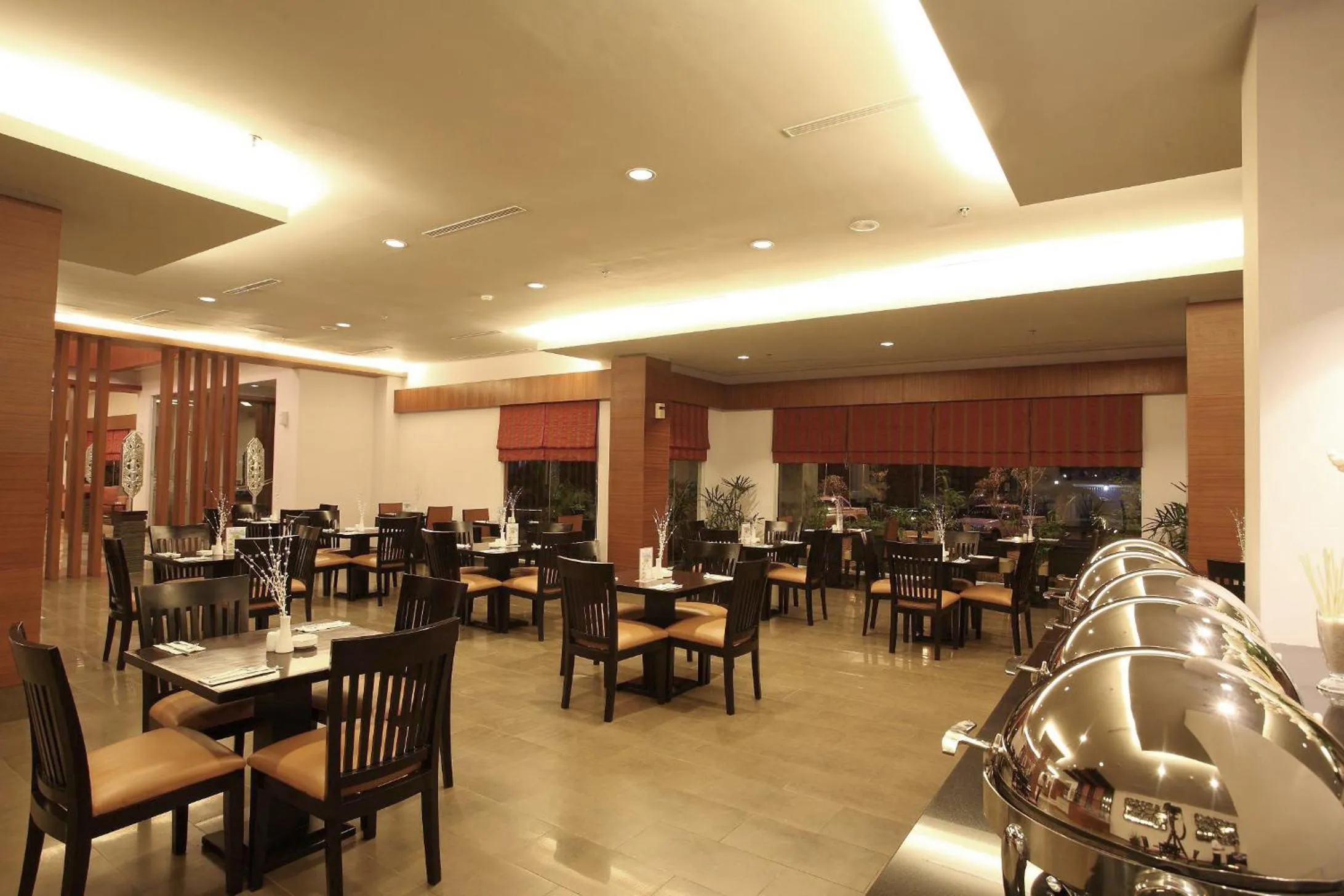 Restaurant/places to eat in Aston Tanjung City Hotel