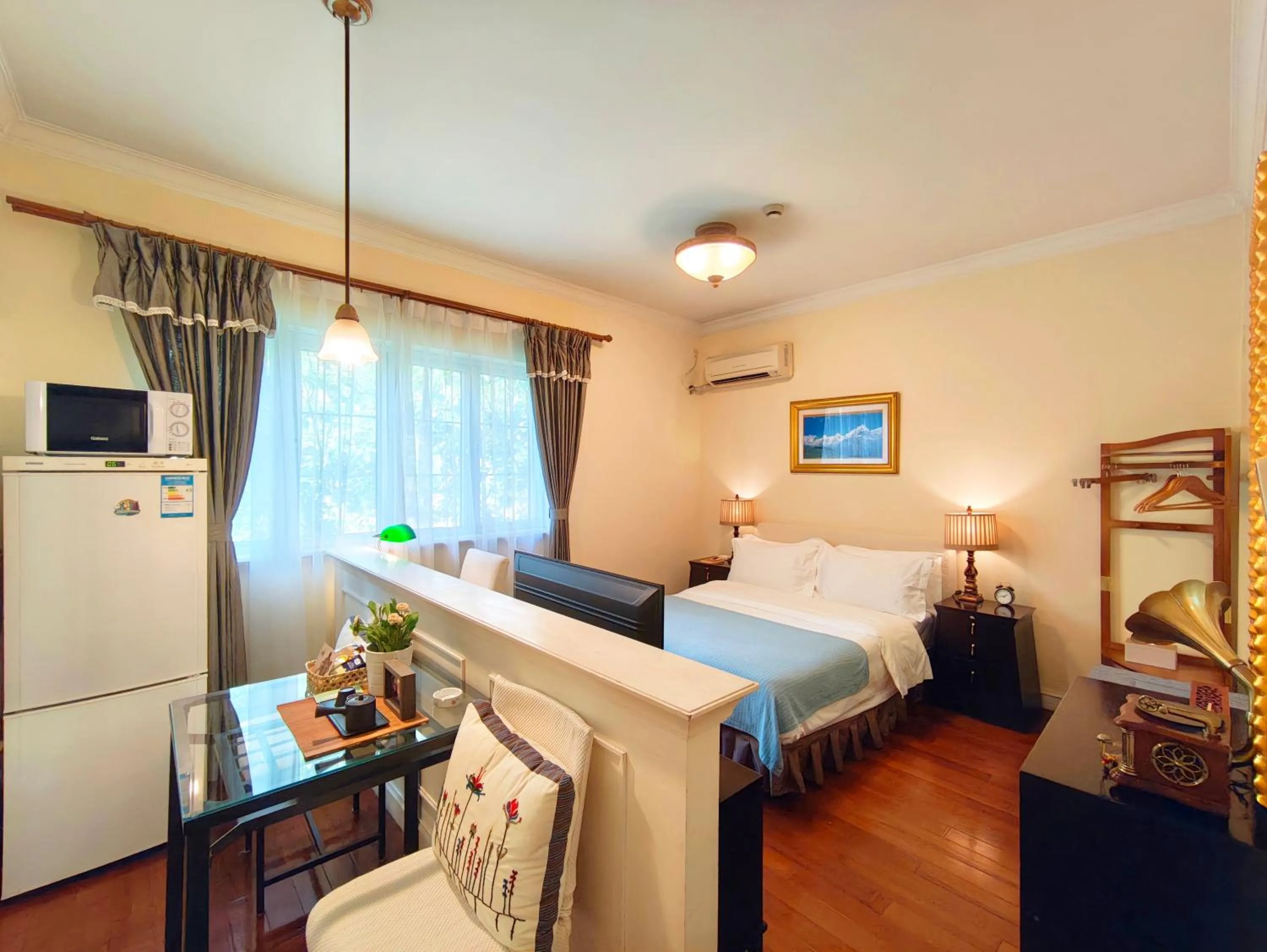 Bed in Ladoll Service Apartments