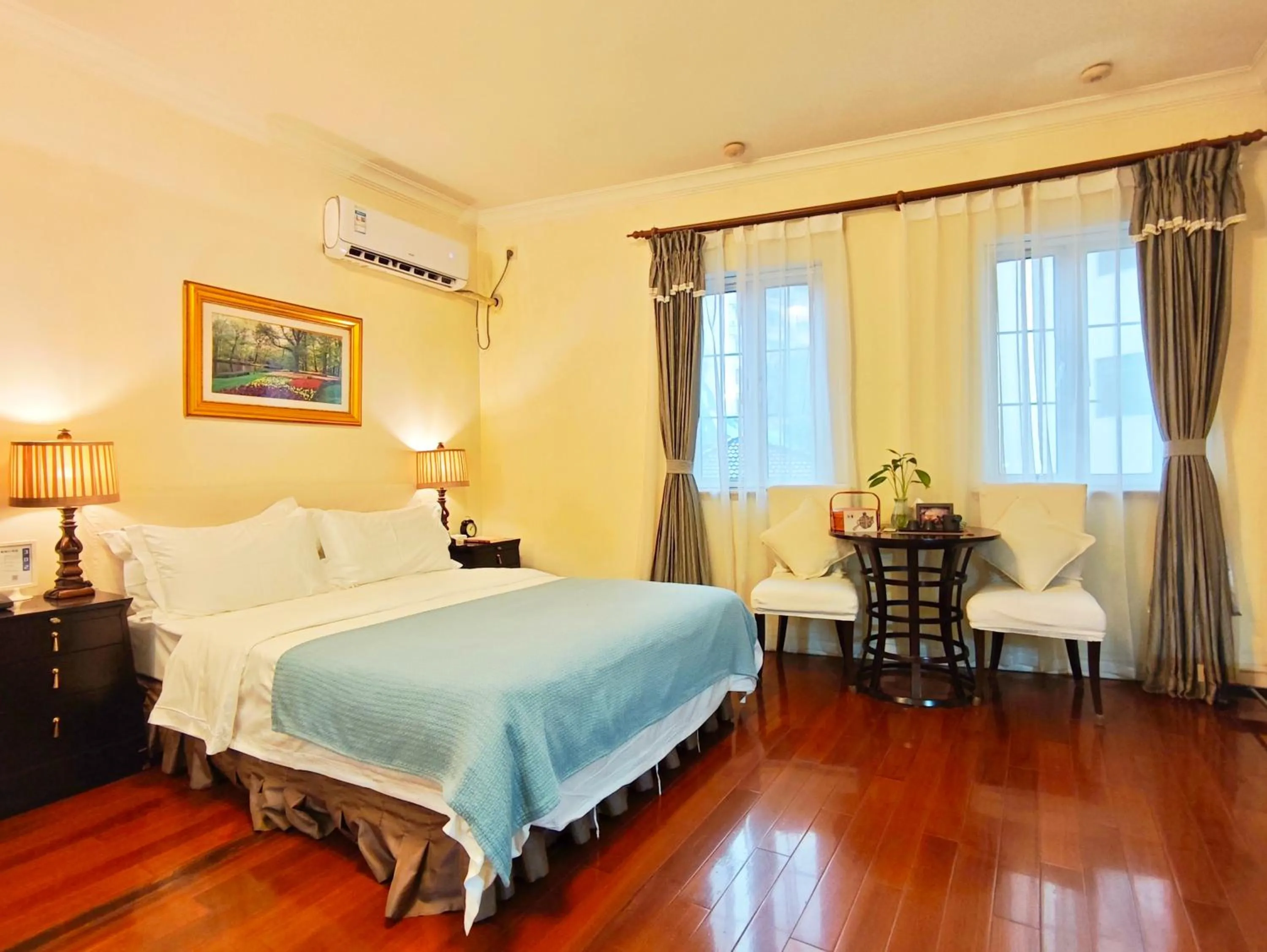 Bed in Ladoll Service Apartments