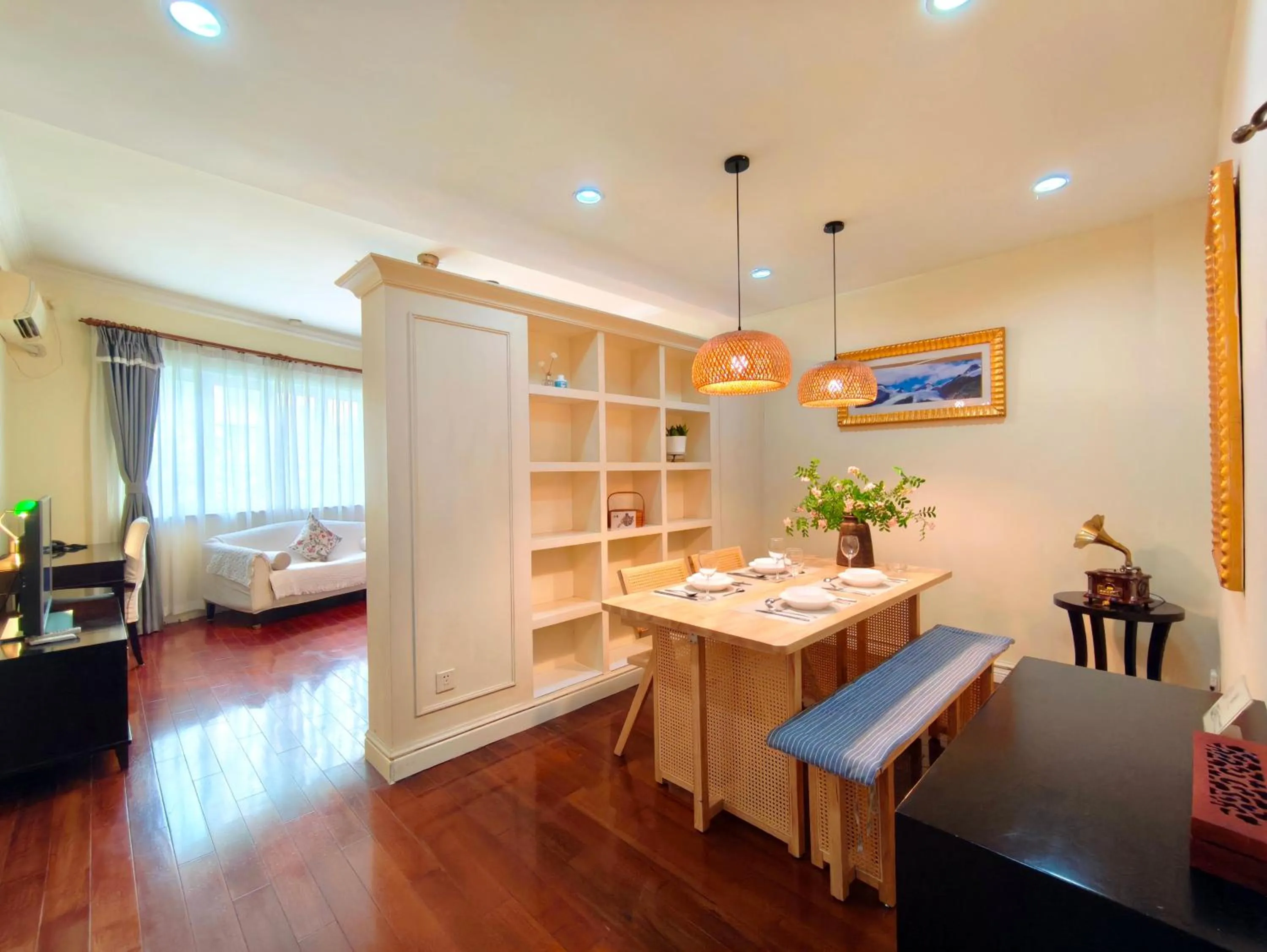 Ladoll Service Apartments