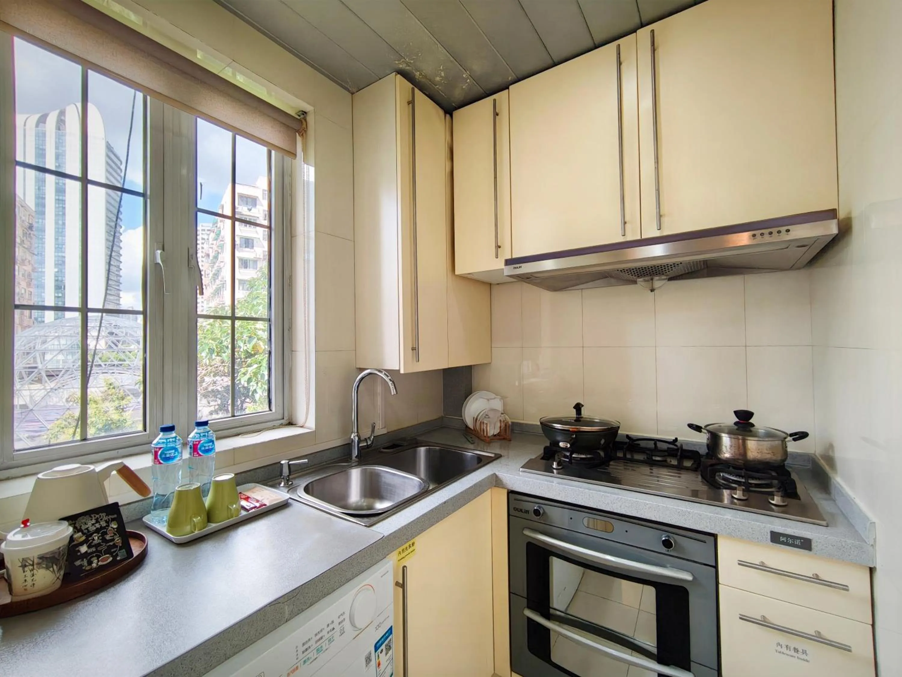 Ladoll Service Apartments