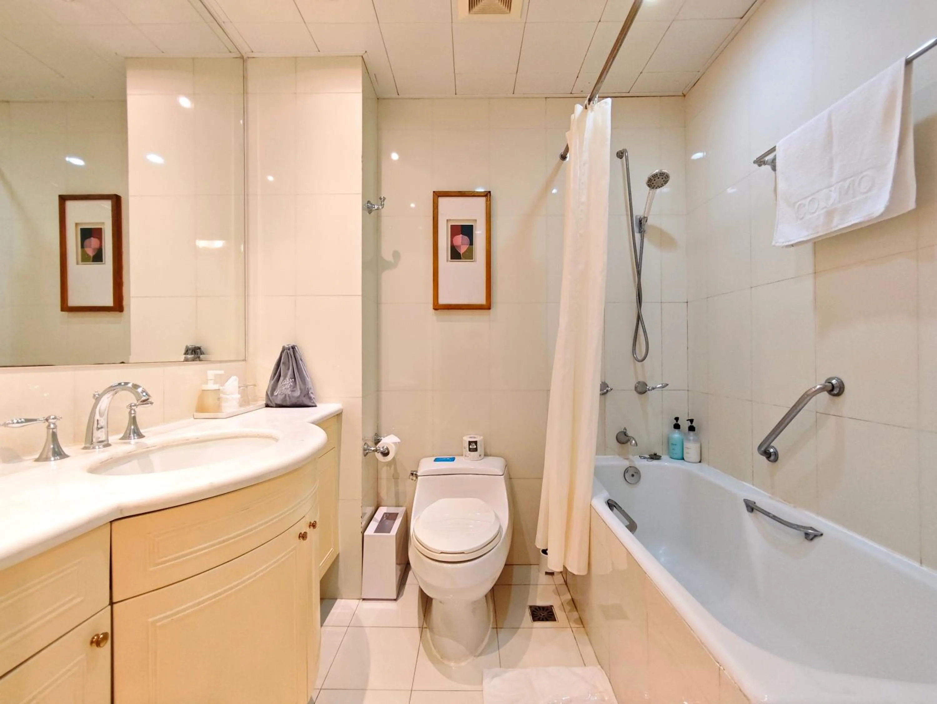 Ladoll Service Apartments