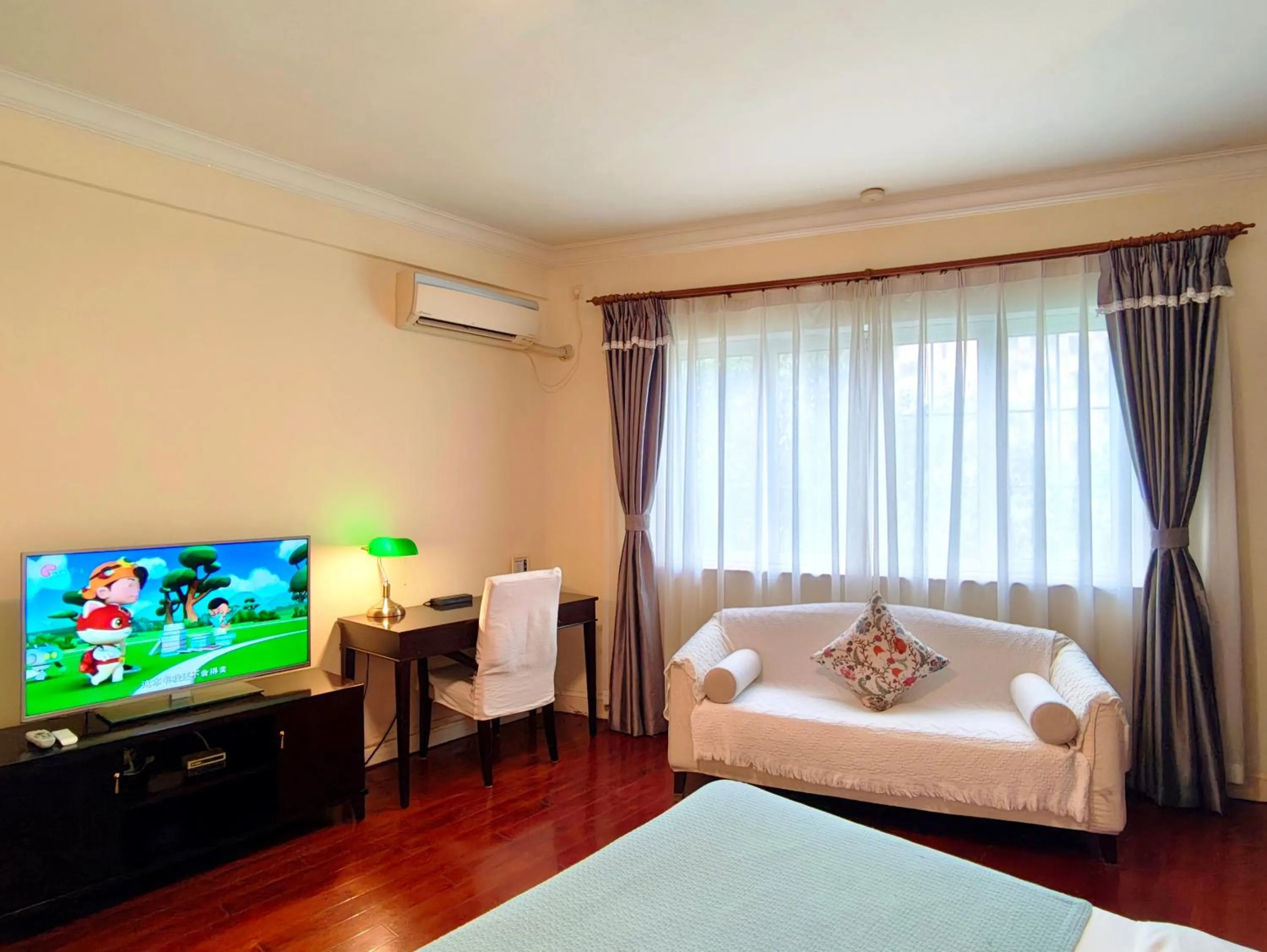 Bed in Ladoll Service Apartments