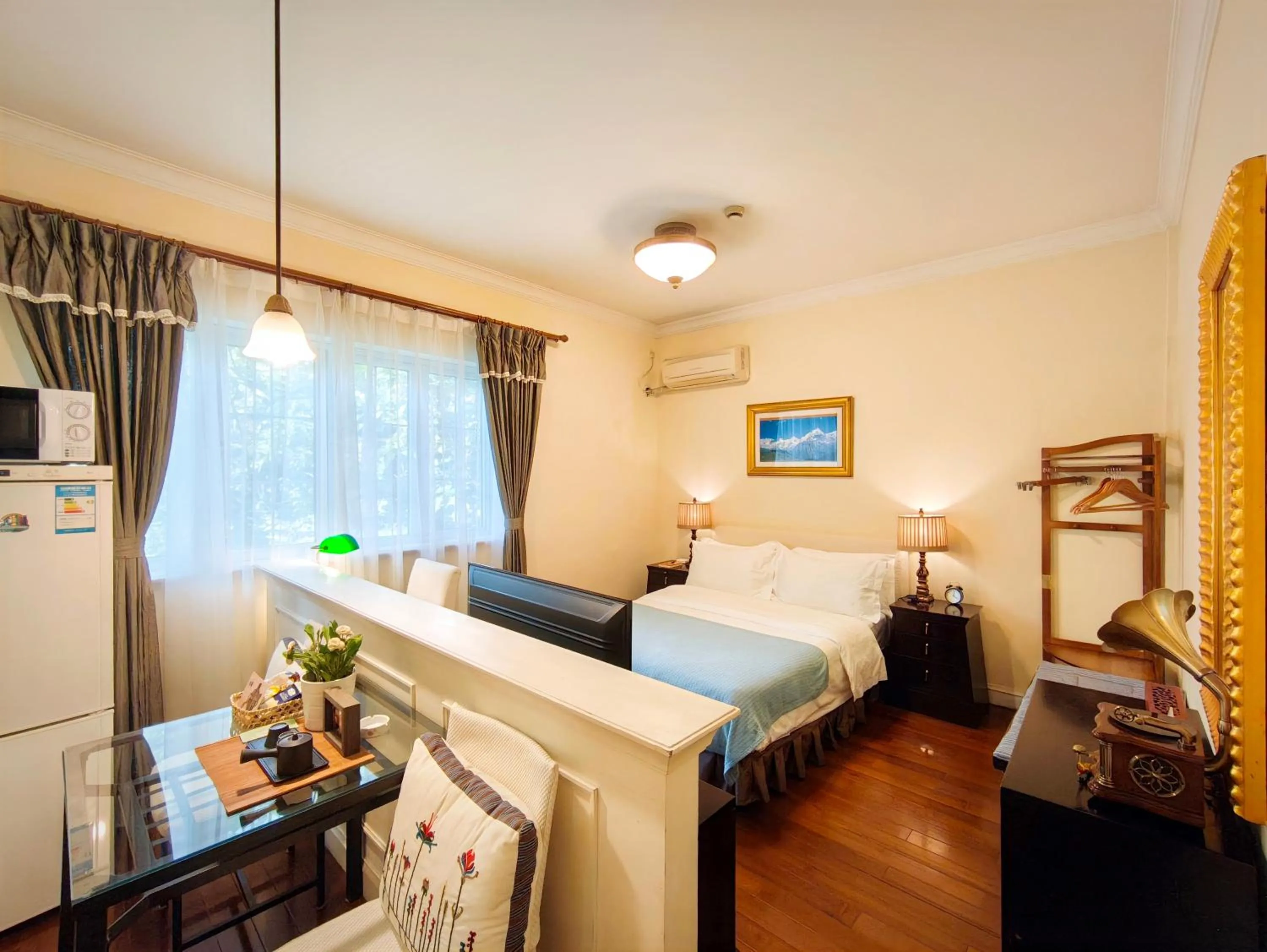 Bed in Ladoll Service Apartments