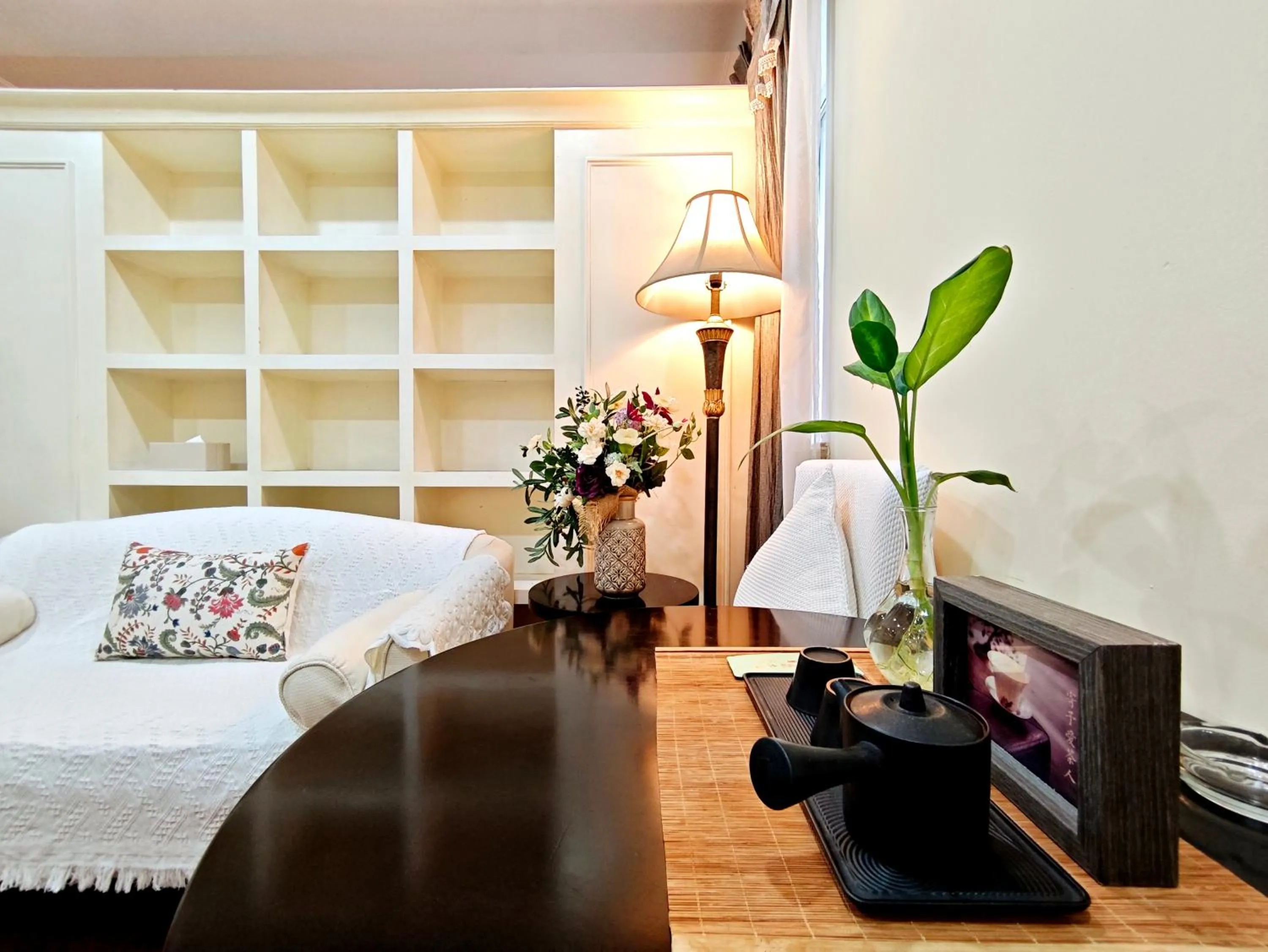 Bed in Ladoll Service Apartments