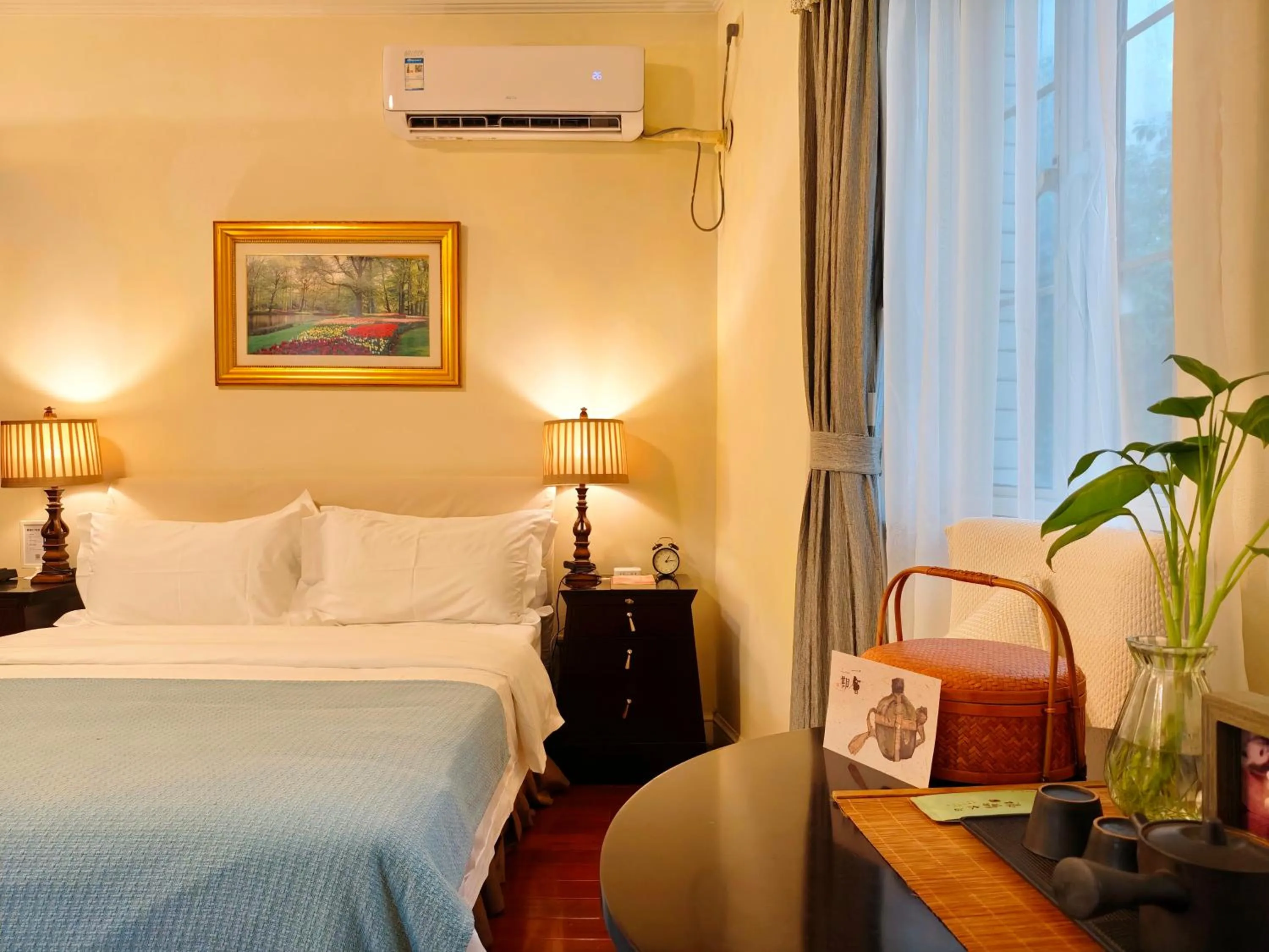 Bed in Ladoll Service Apartments