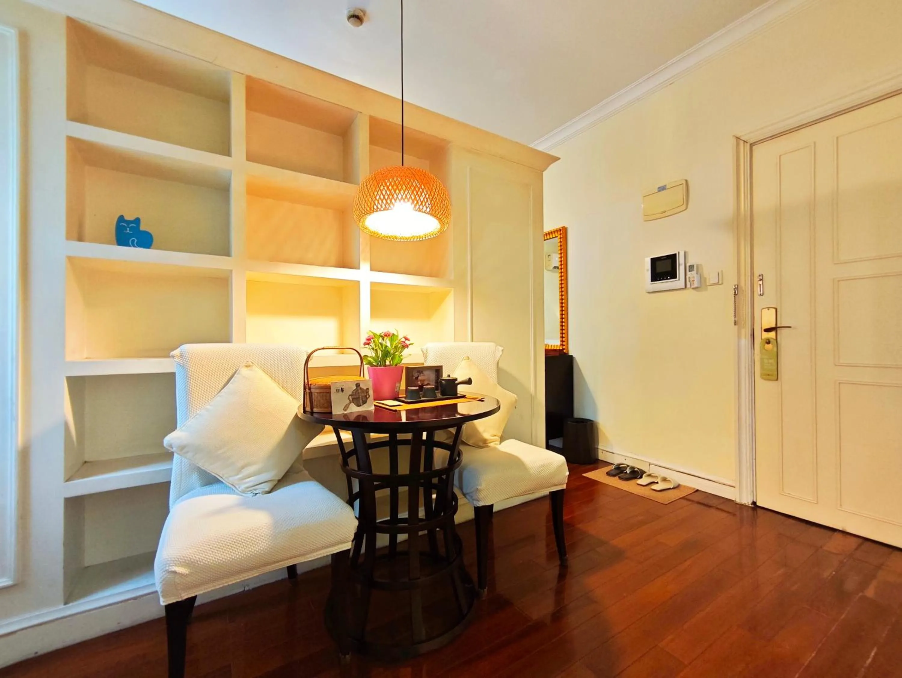 Ladoll Service Apartments