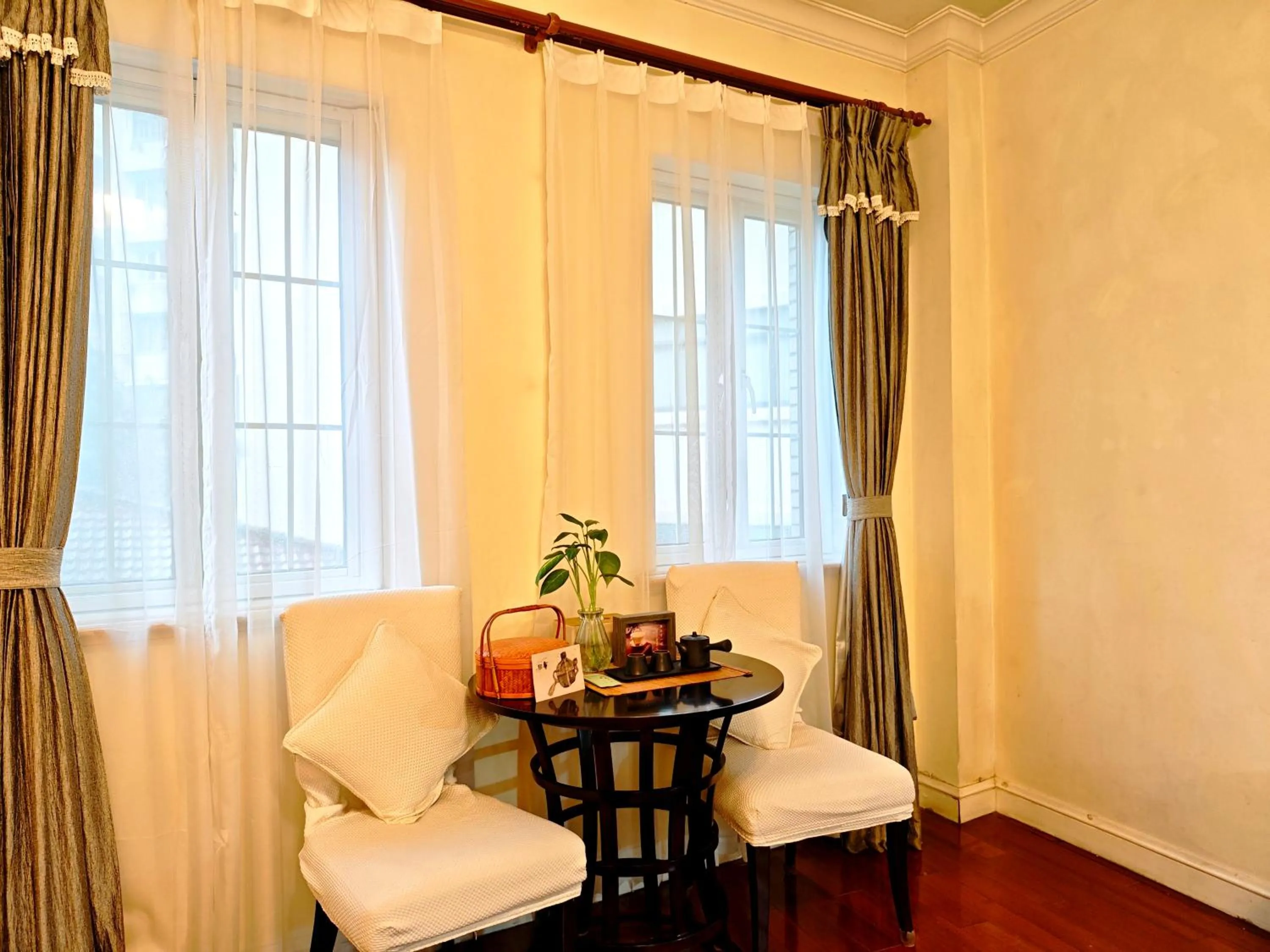 Ladoll Service Apartments