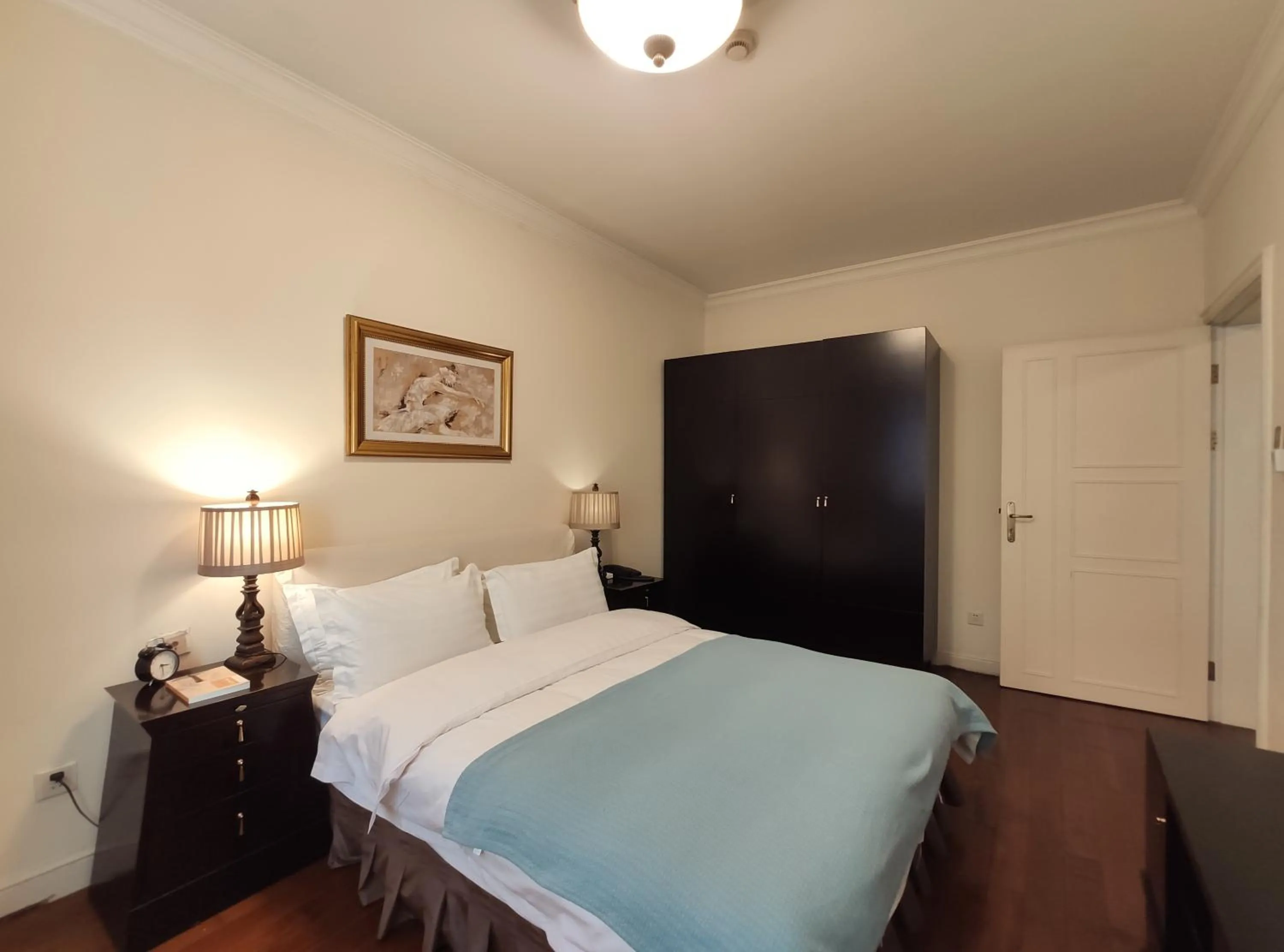 Bed in Ladoll Service Apartments