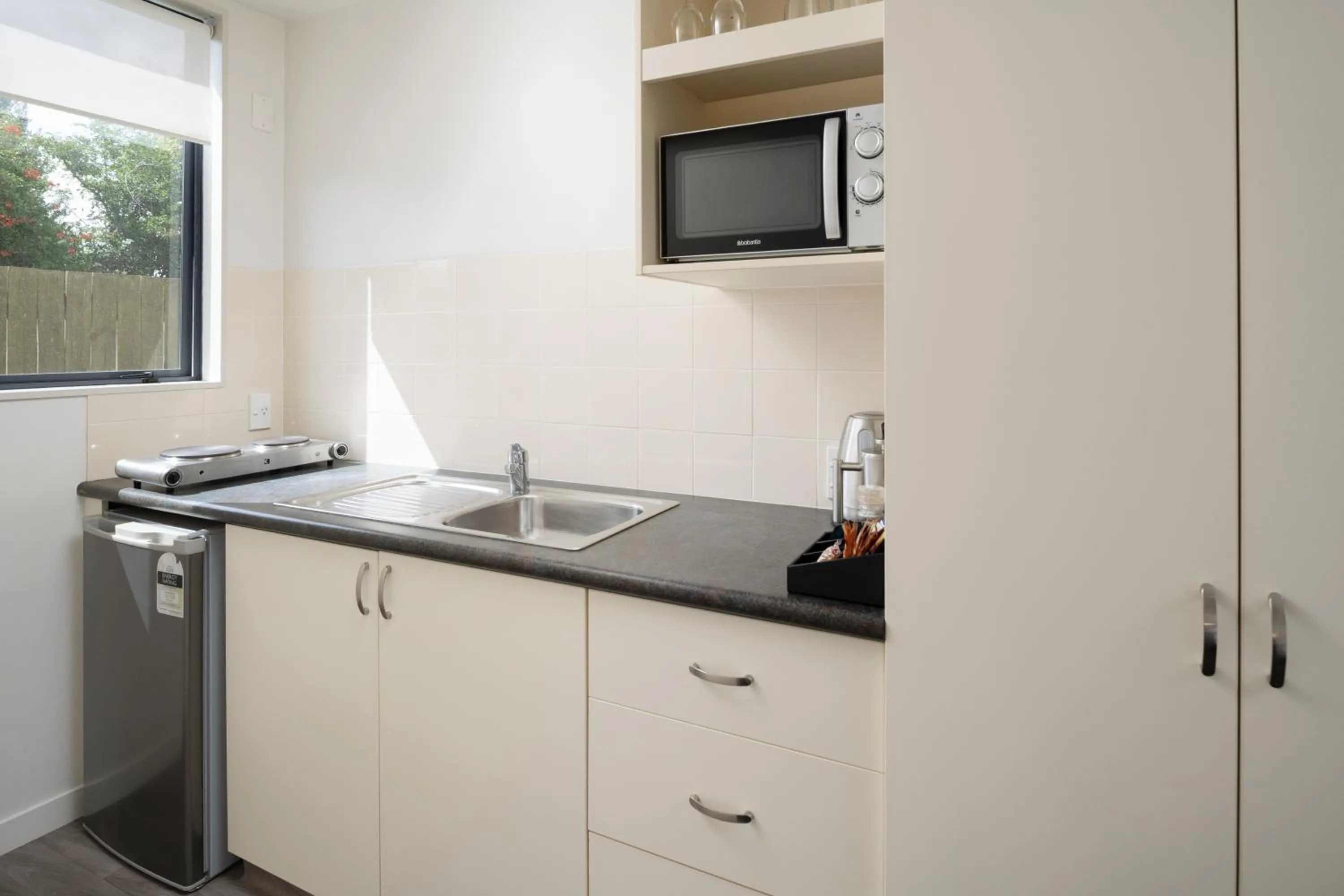 Coffee/tea facilities in ASURE Phoenix Motor Inn