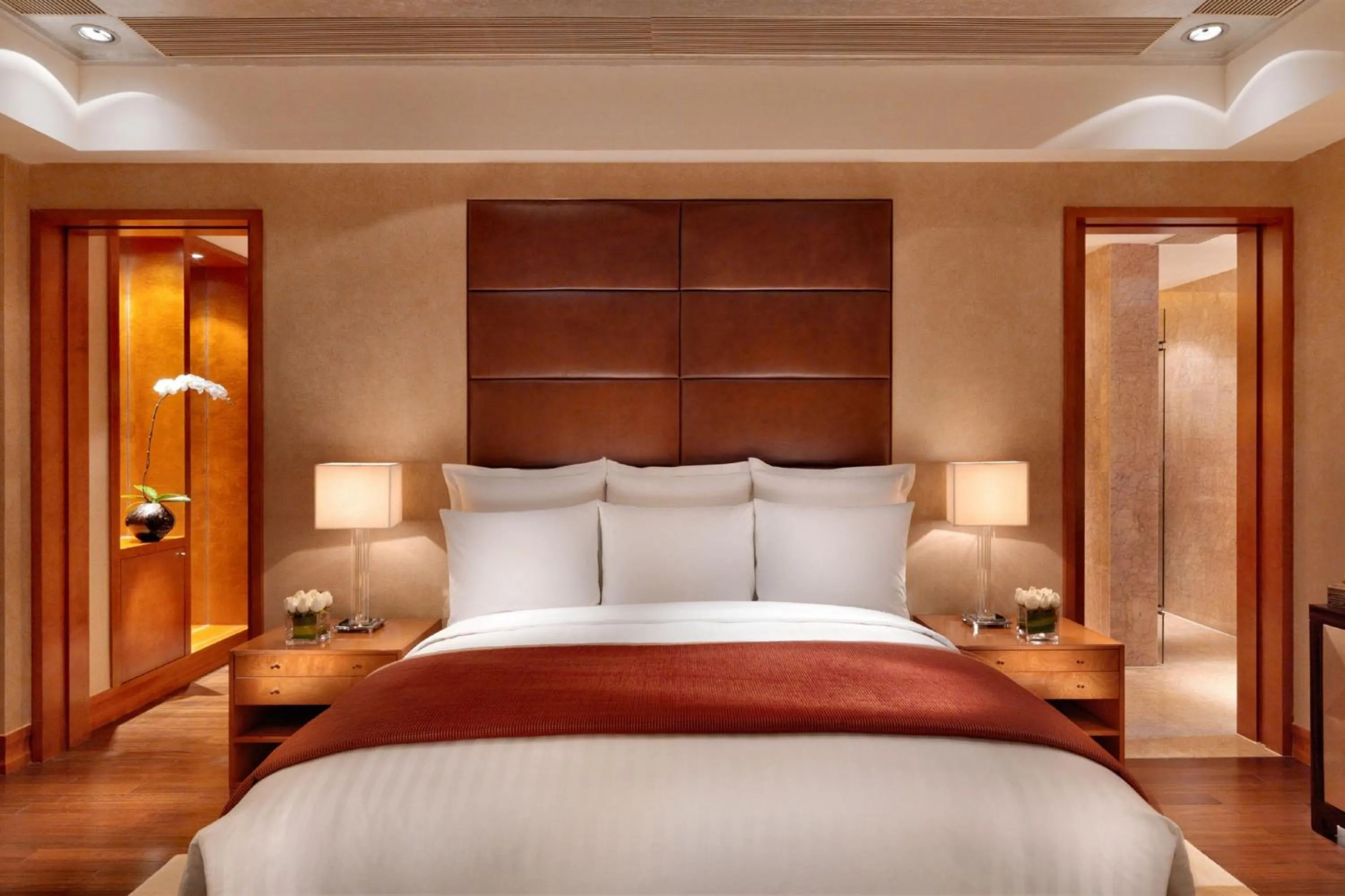 Bedroom, Bed in Nanning Marriott Hotel