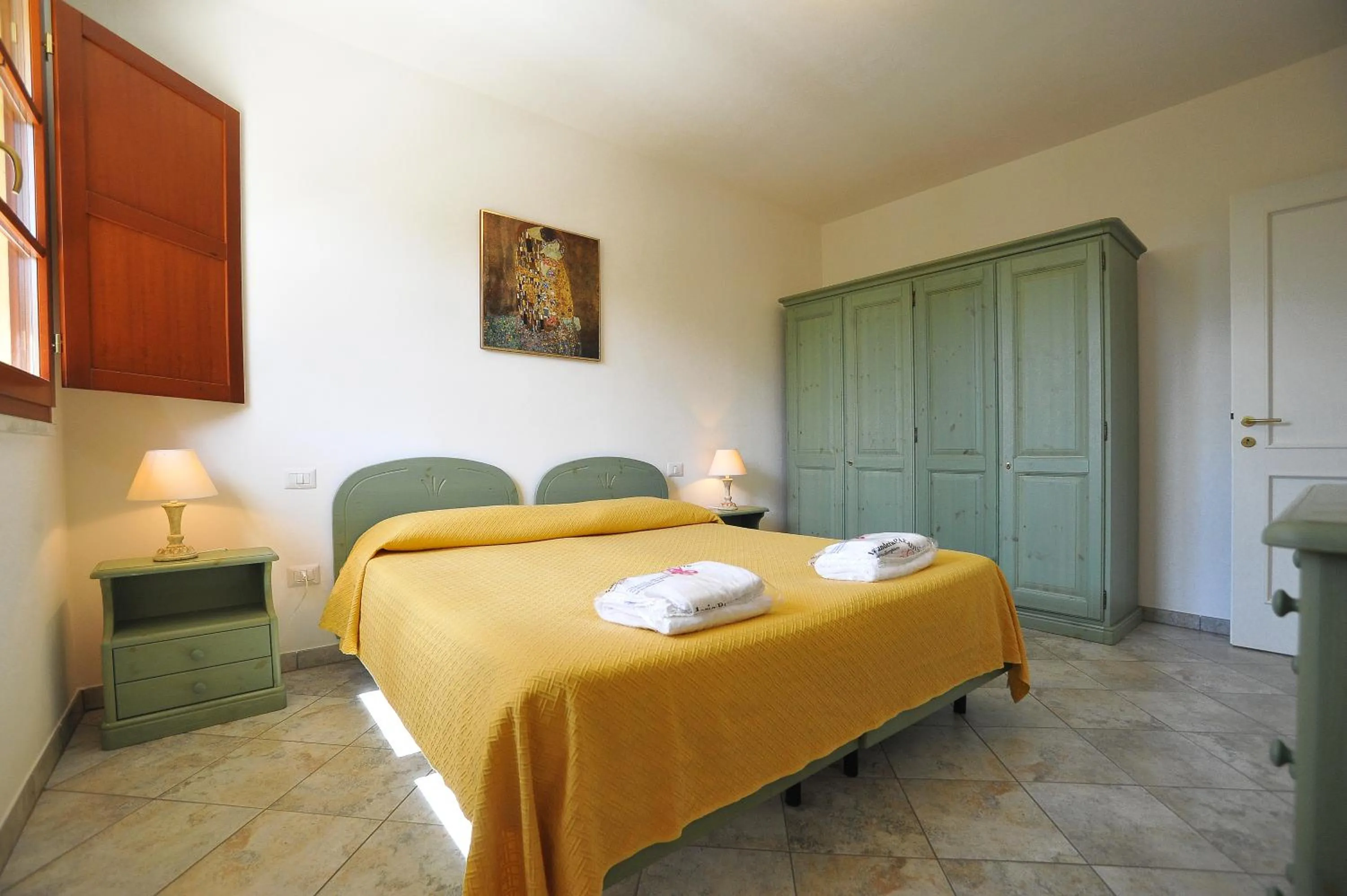 Photo of the whole room, Bed in Borgo Etrusco