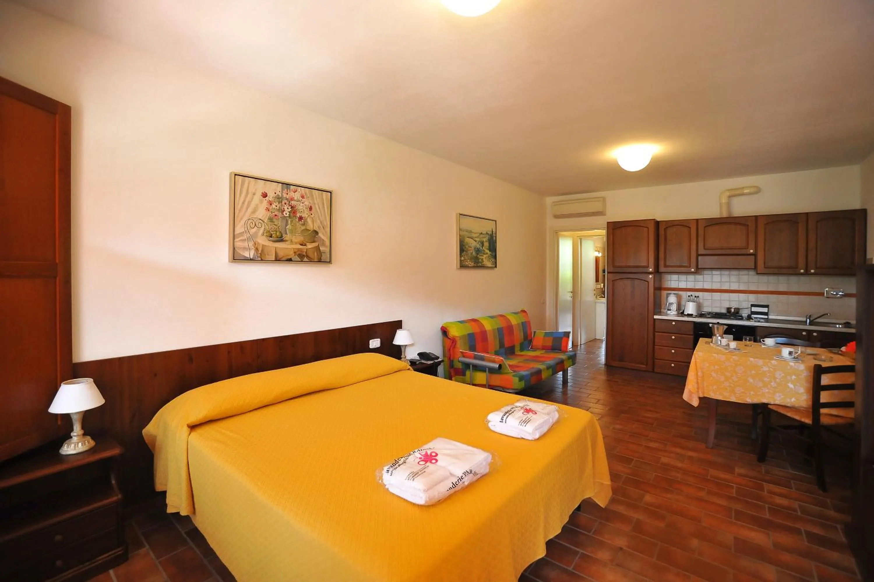 Kitchen or kitchenette, Bed in Borgo Etrusco