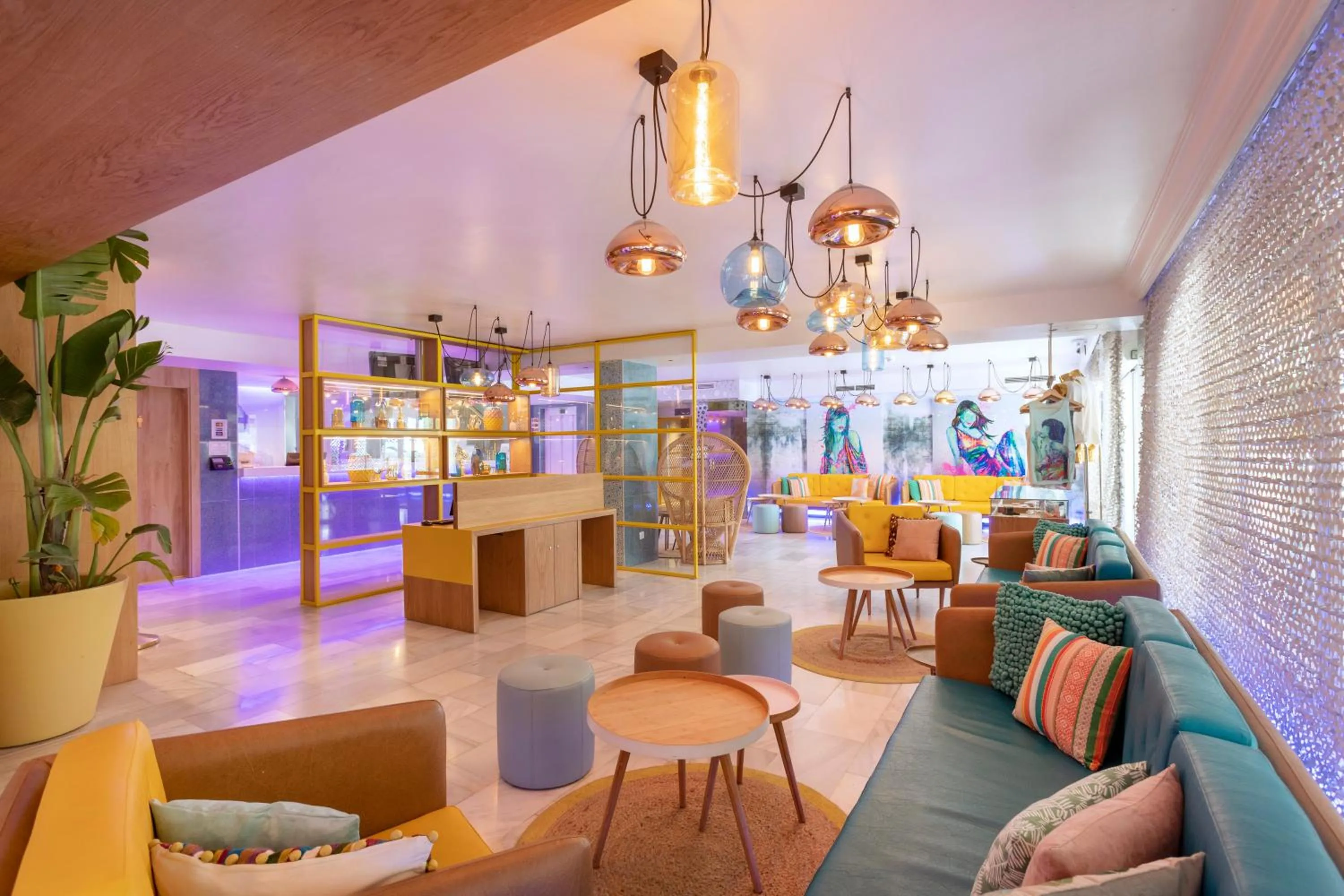 Lounge or bar in Sotavento Club Apartments - Adults Only