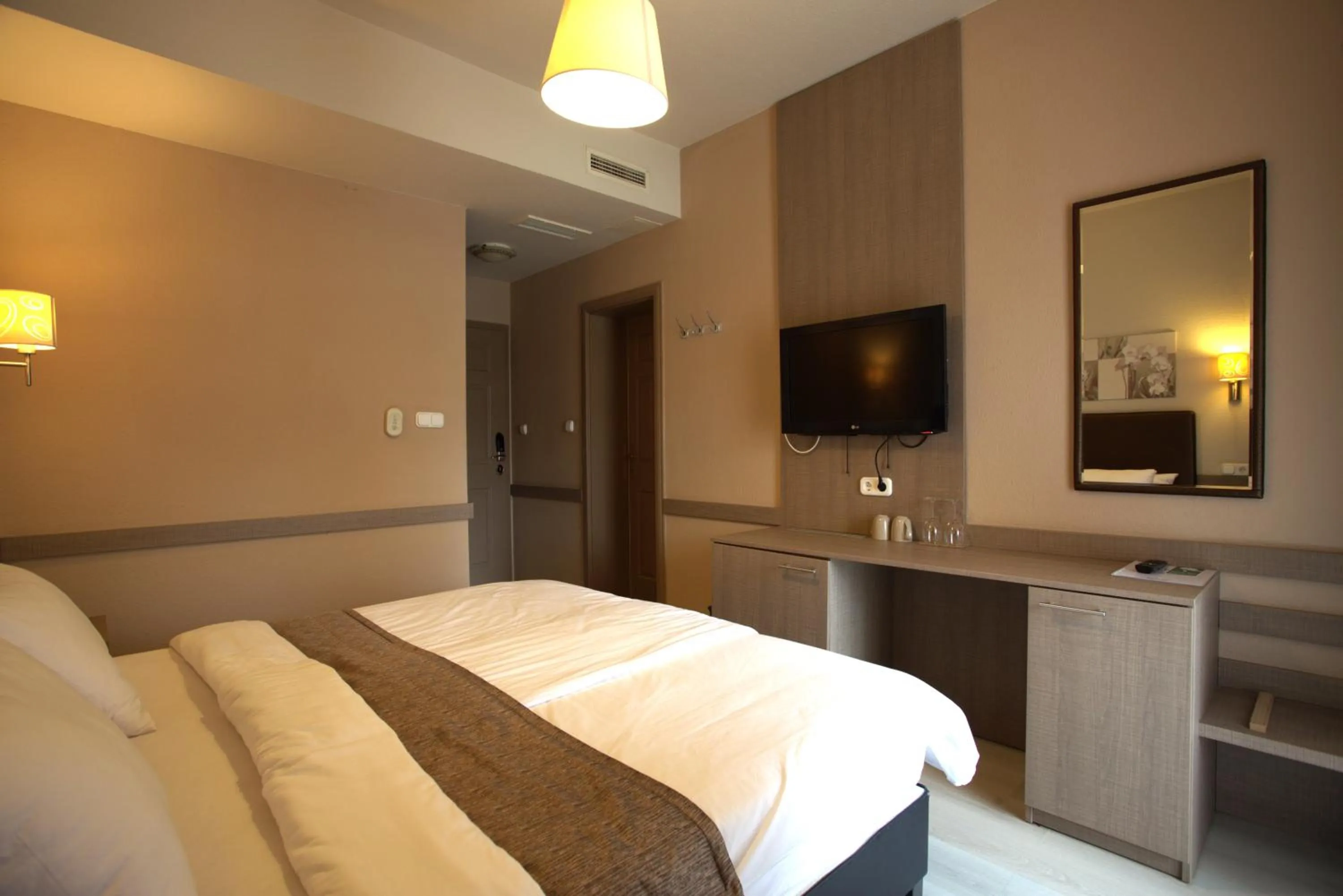 Photo of the whole room, Bed in Hotel La Riva