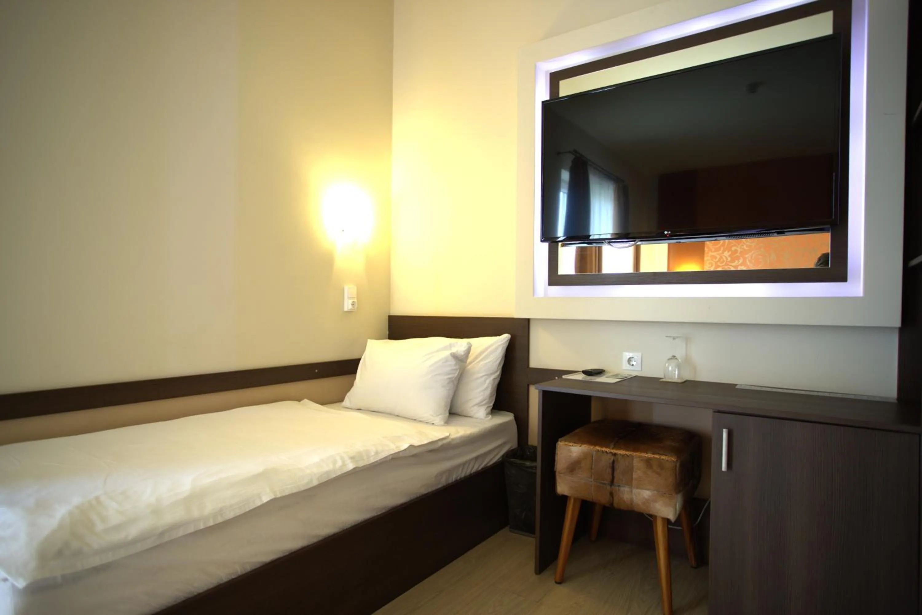 Photo of the whole room, Bed in Hotel La Riva