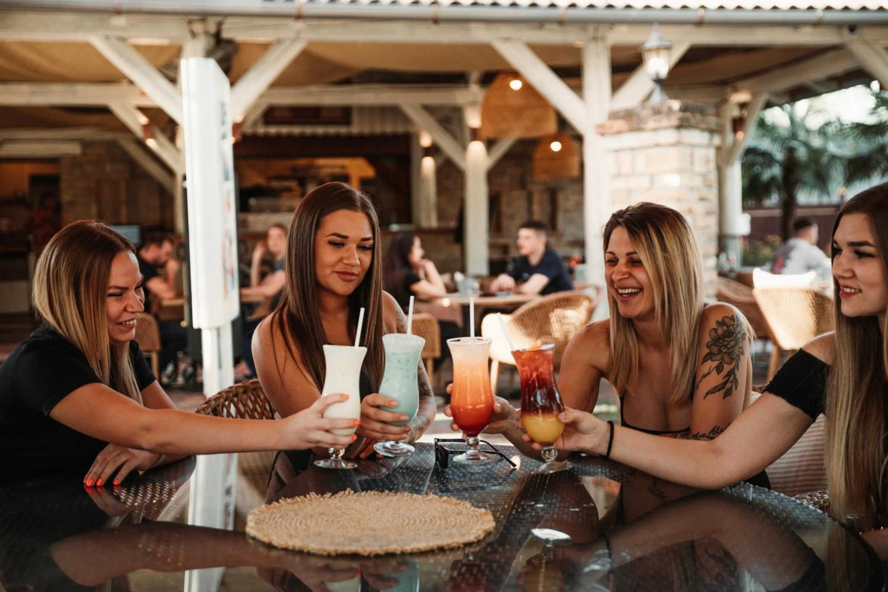 Restaurant/places to eat in Hotel La Riva