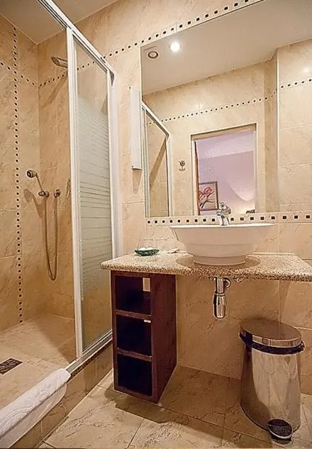 Shower in Kamienica Sporting