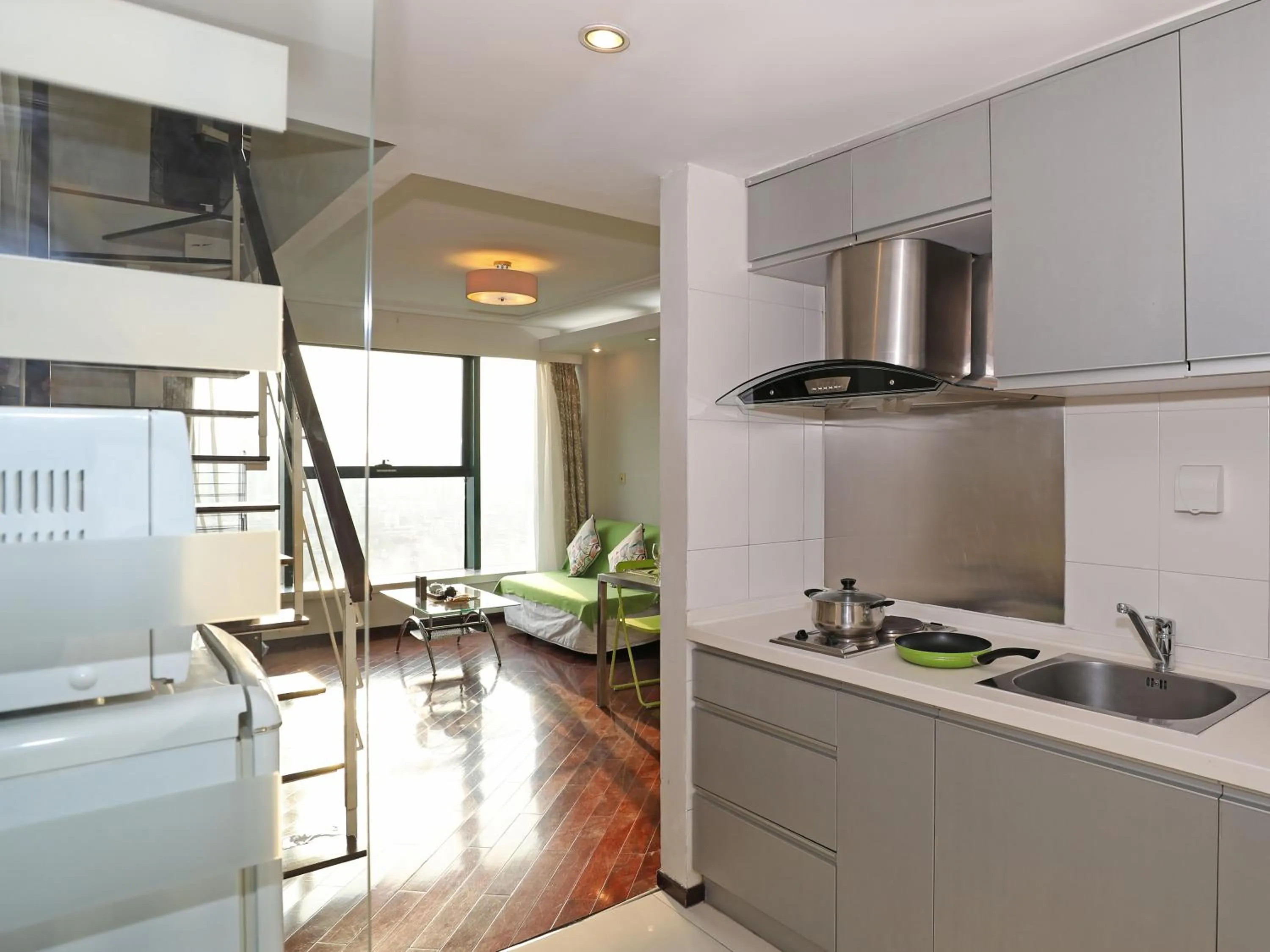 Shanghai Cosmo World Union Service Apartment