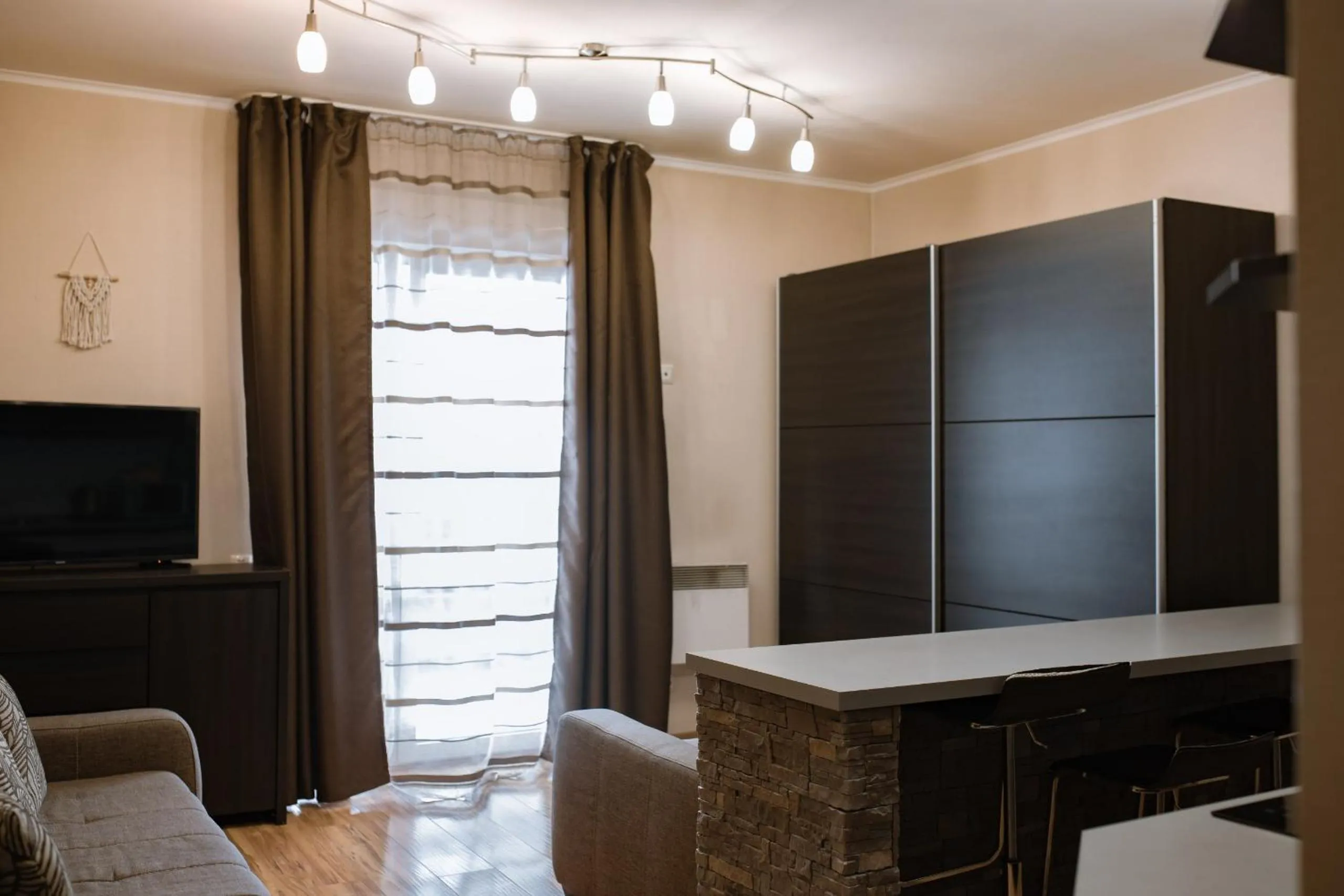 Communal lounge/ TV room in ZimaSnow Ski & Spa Club