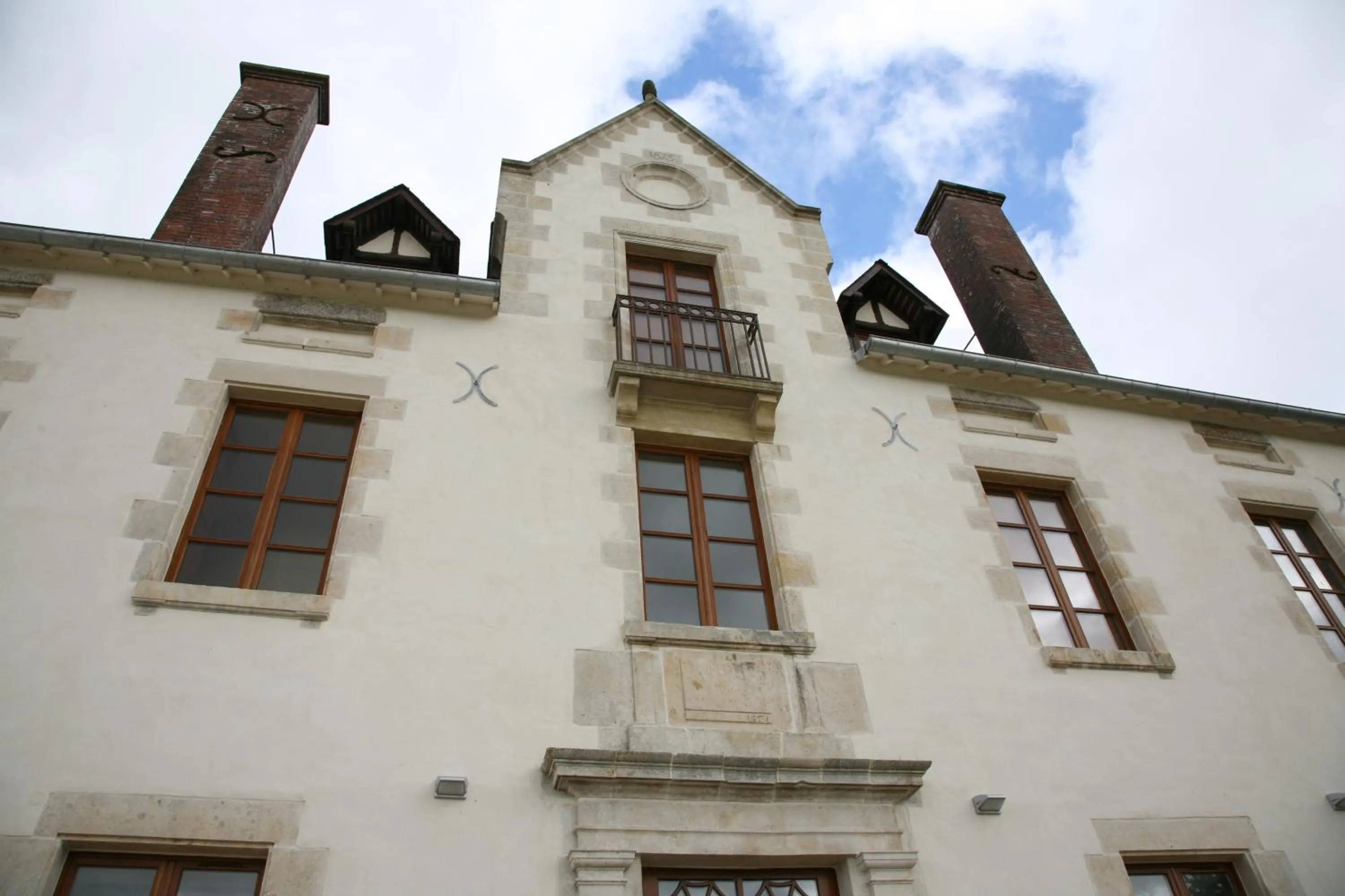 Facade/entrance in Domaine de Chantemerle