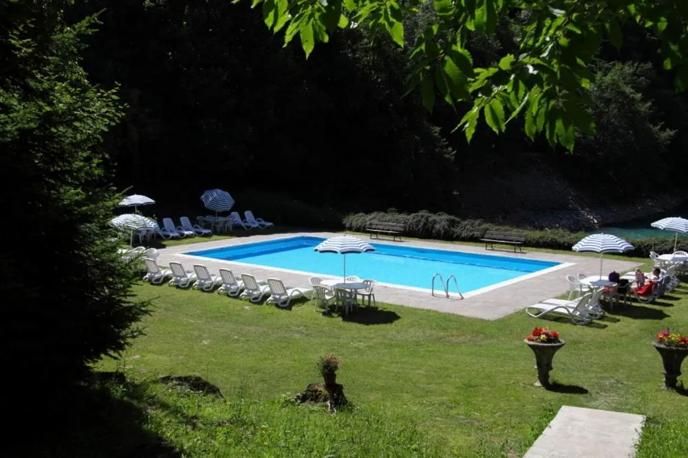 Swimming pool in Grand Hotel Molveno