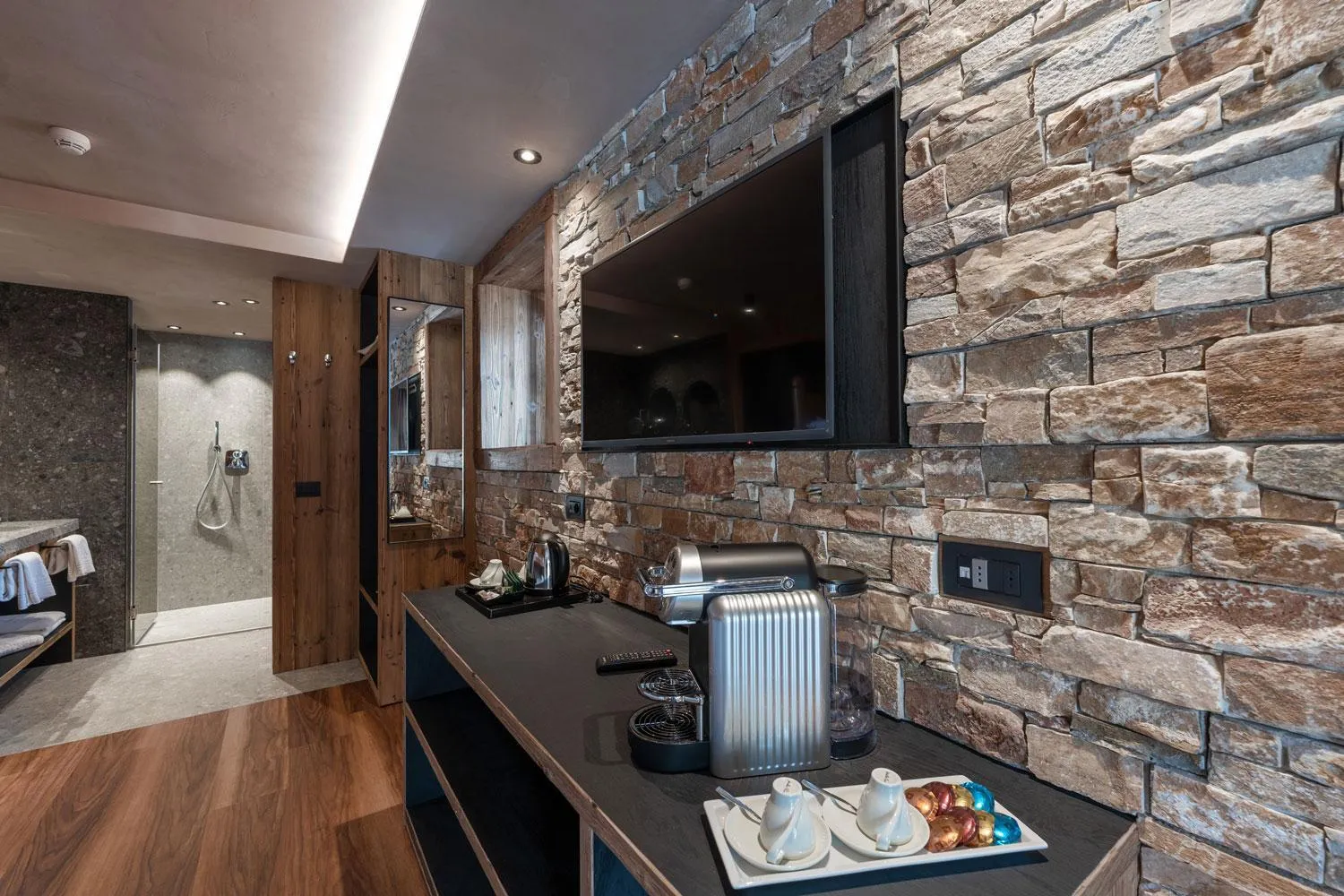 furniture in Bivio Hotel Plaza