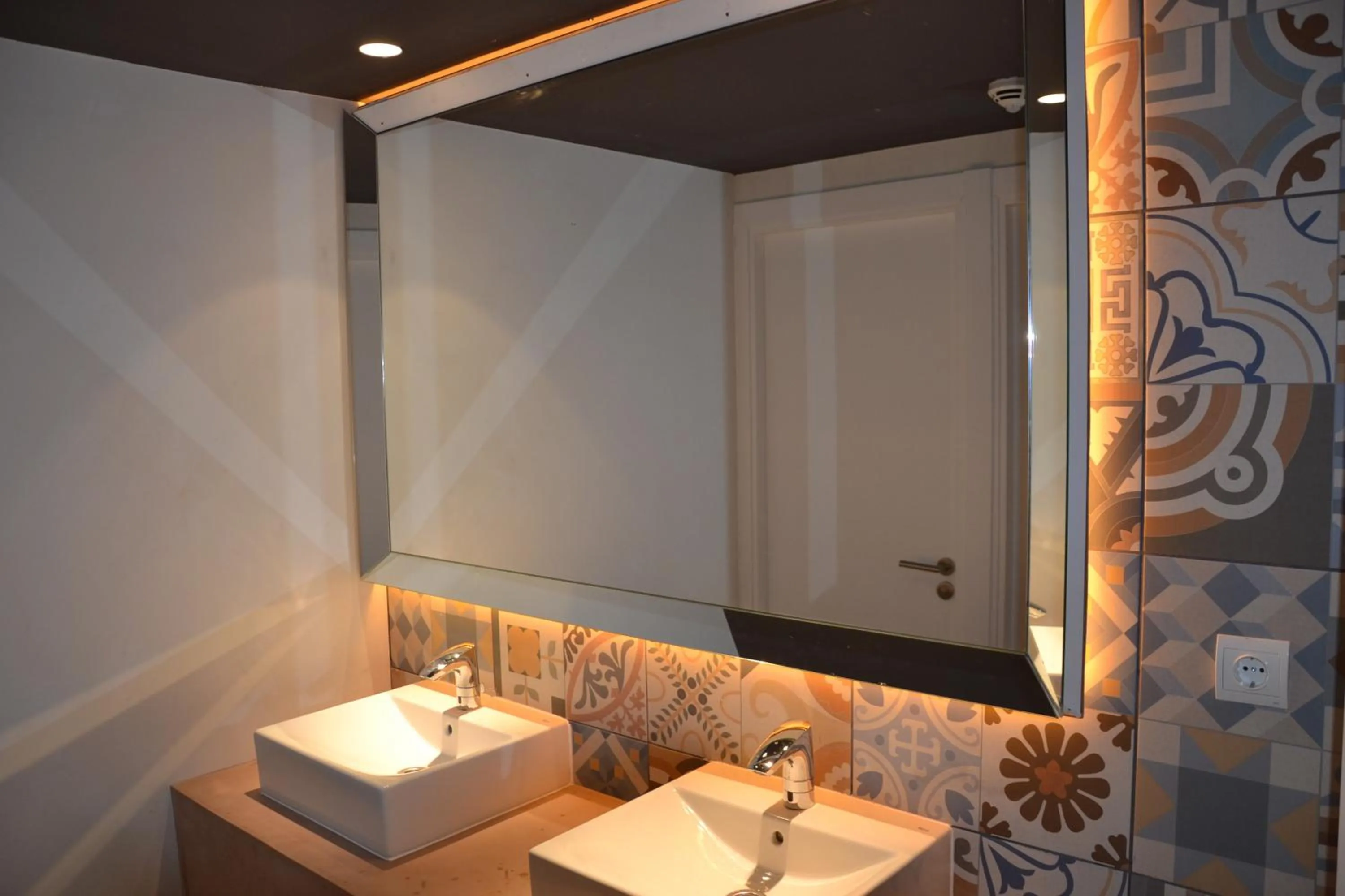 Bathroom in Hotel Brisamar Suites