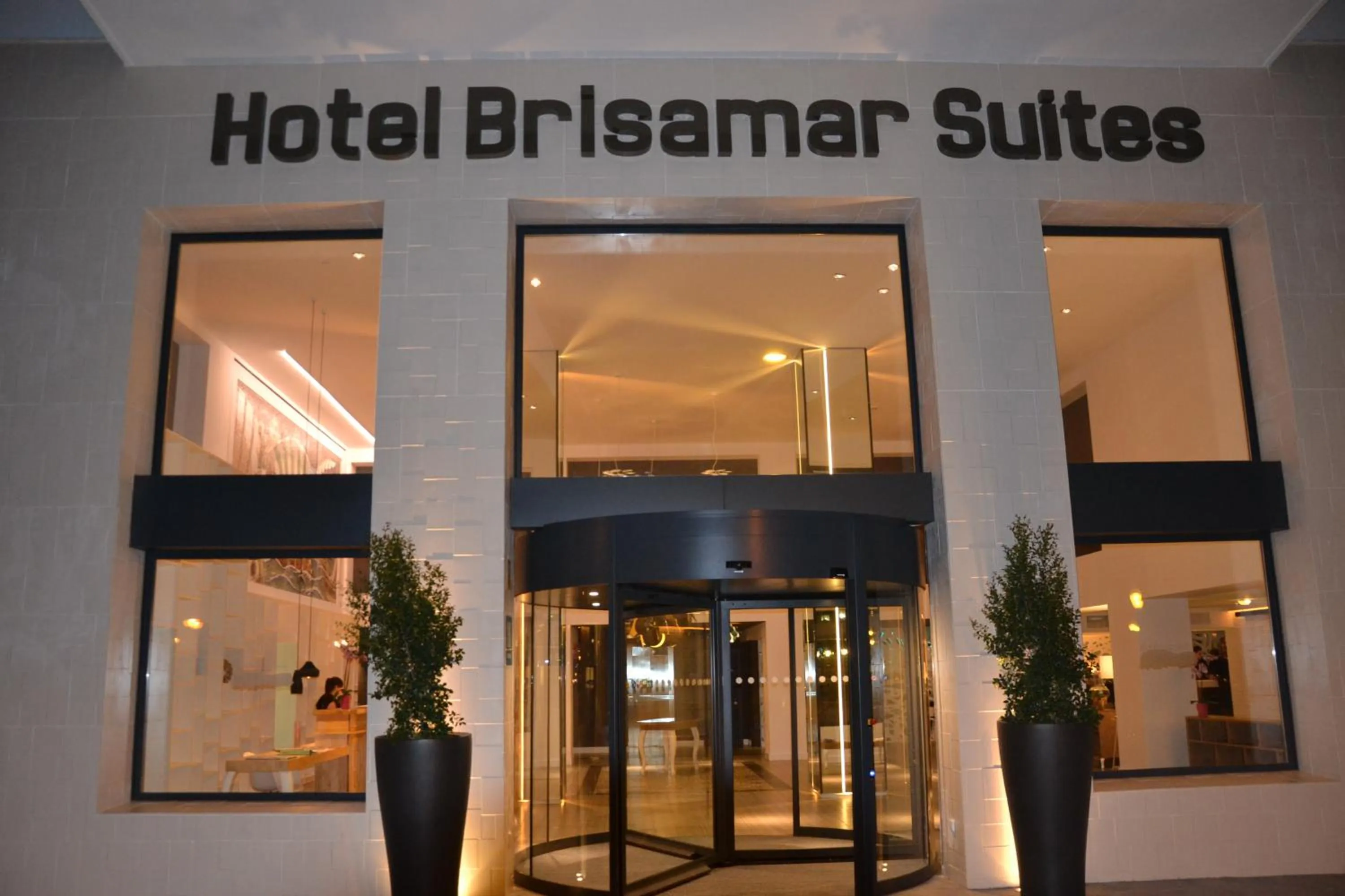 Facade/entrance in Hotel Brisamar Suites