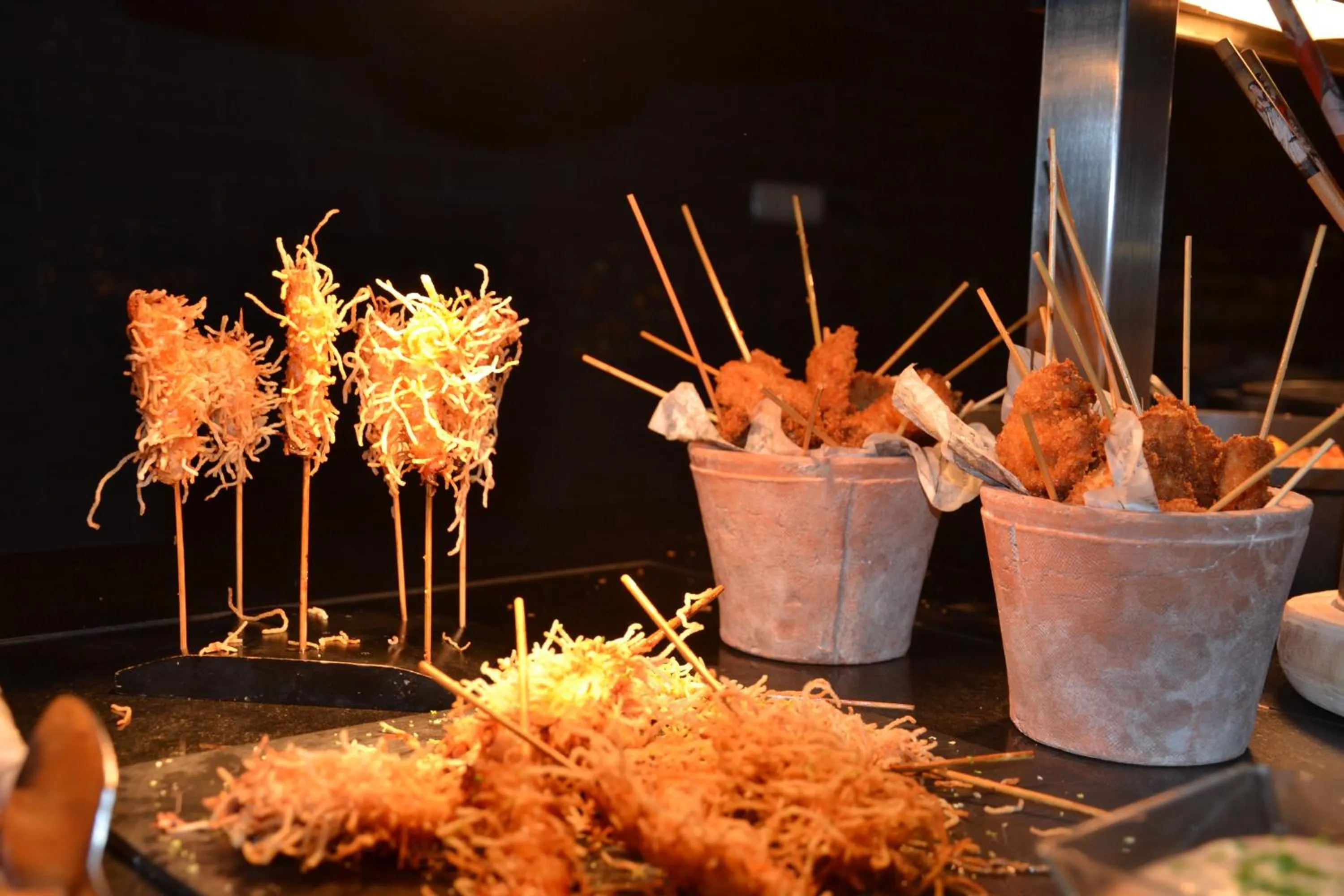 Restaurant/places to eat in Hotel Brisamar Suites