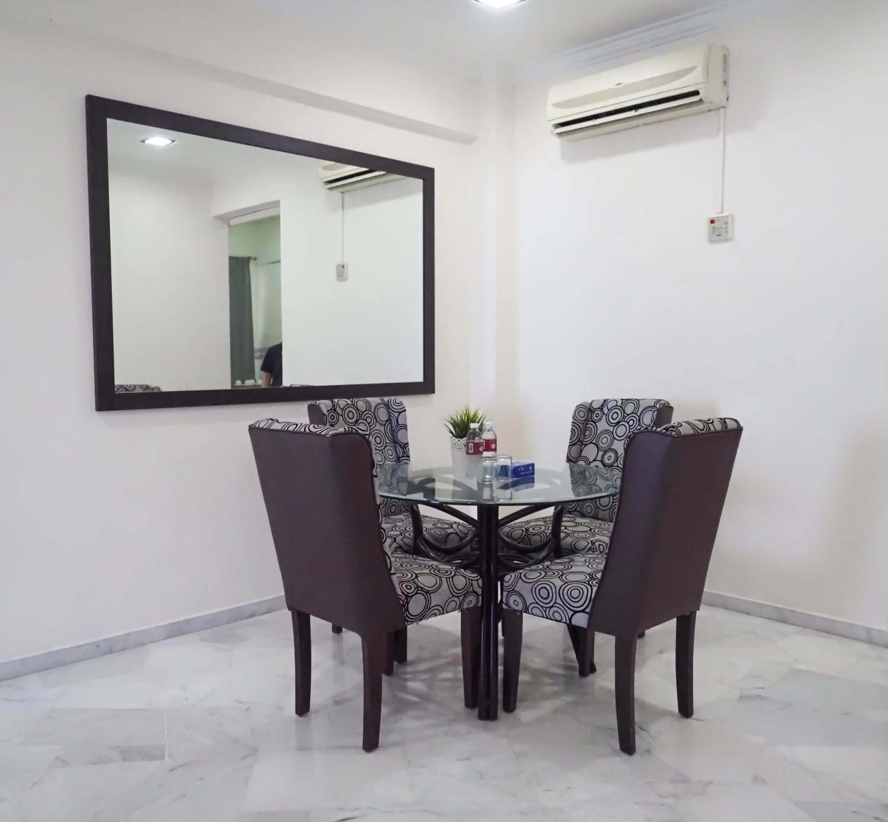 Living room in Glory Beach Resort