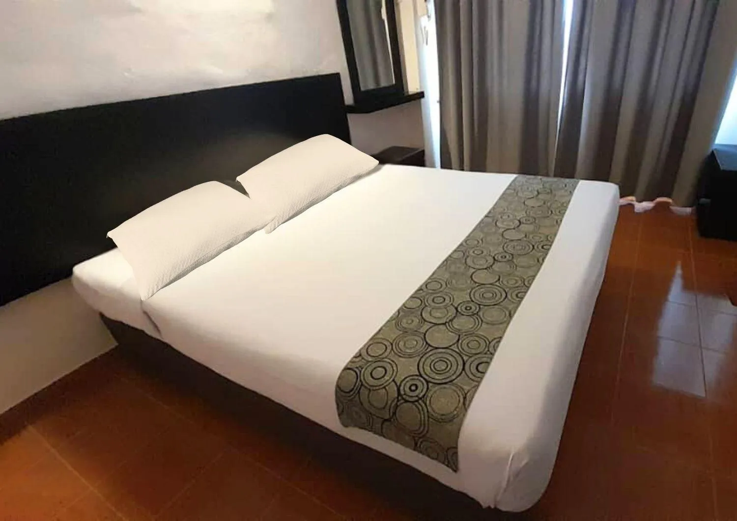 Bed in Glory Beach Resort