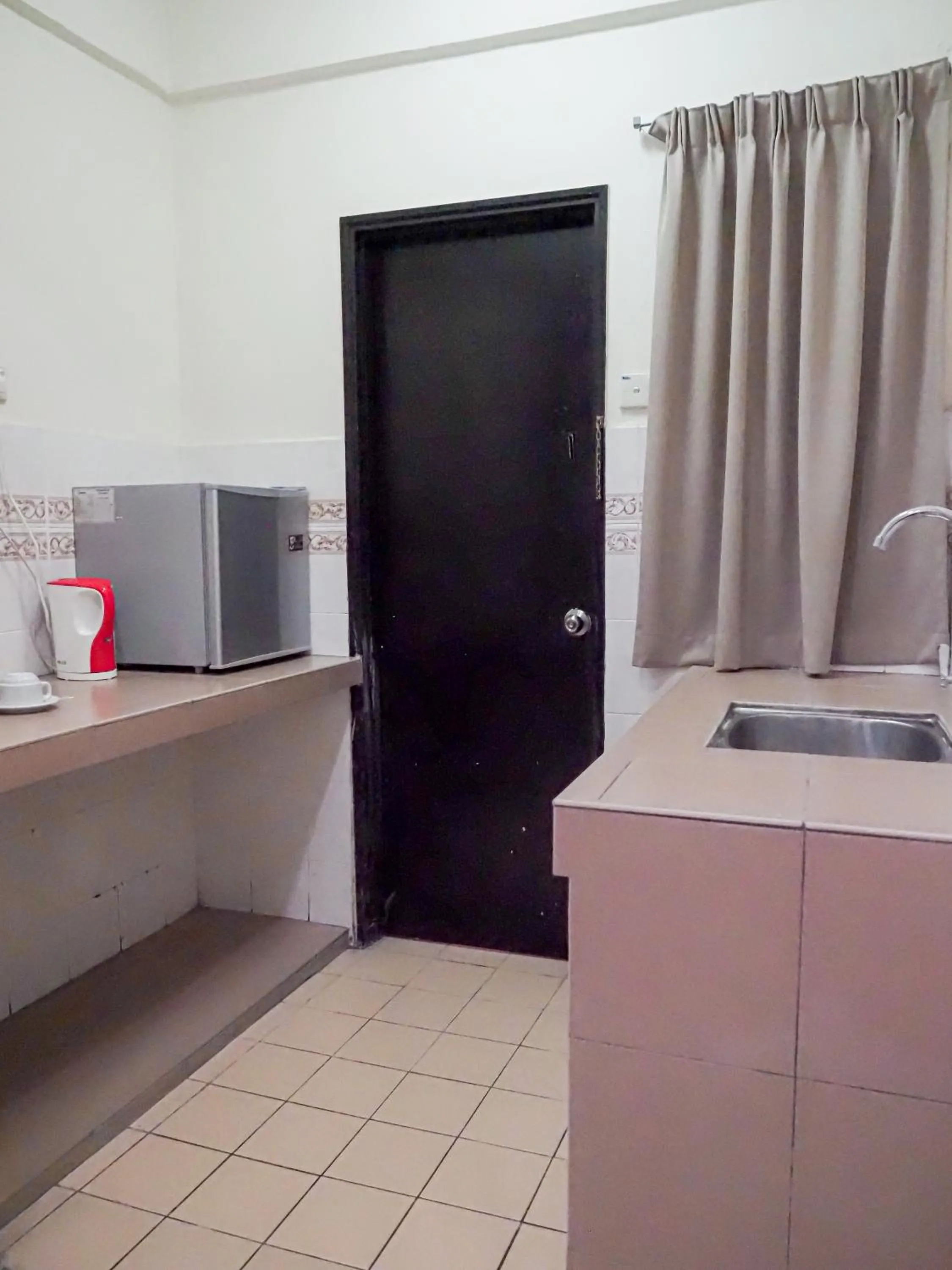 Coffee/tea facilities in Glory Beach Resort