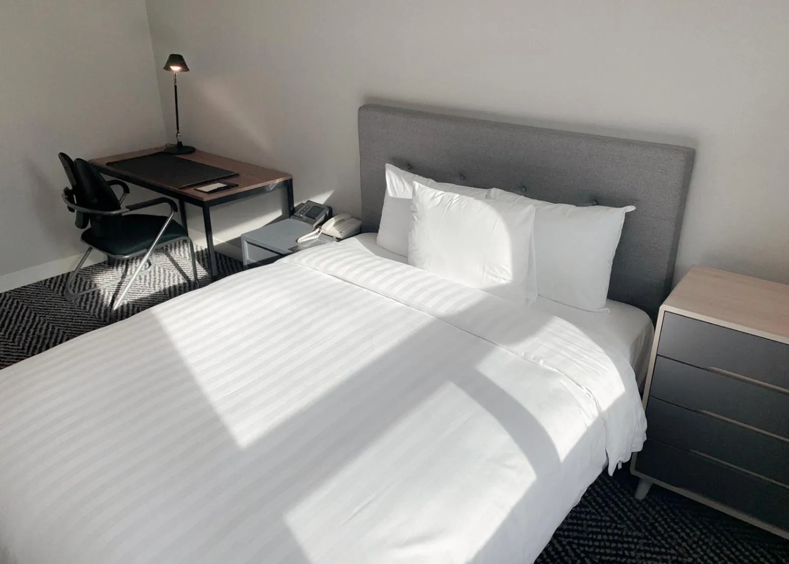 Bed in Kensington Hotel Yeouido