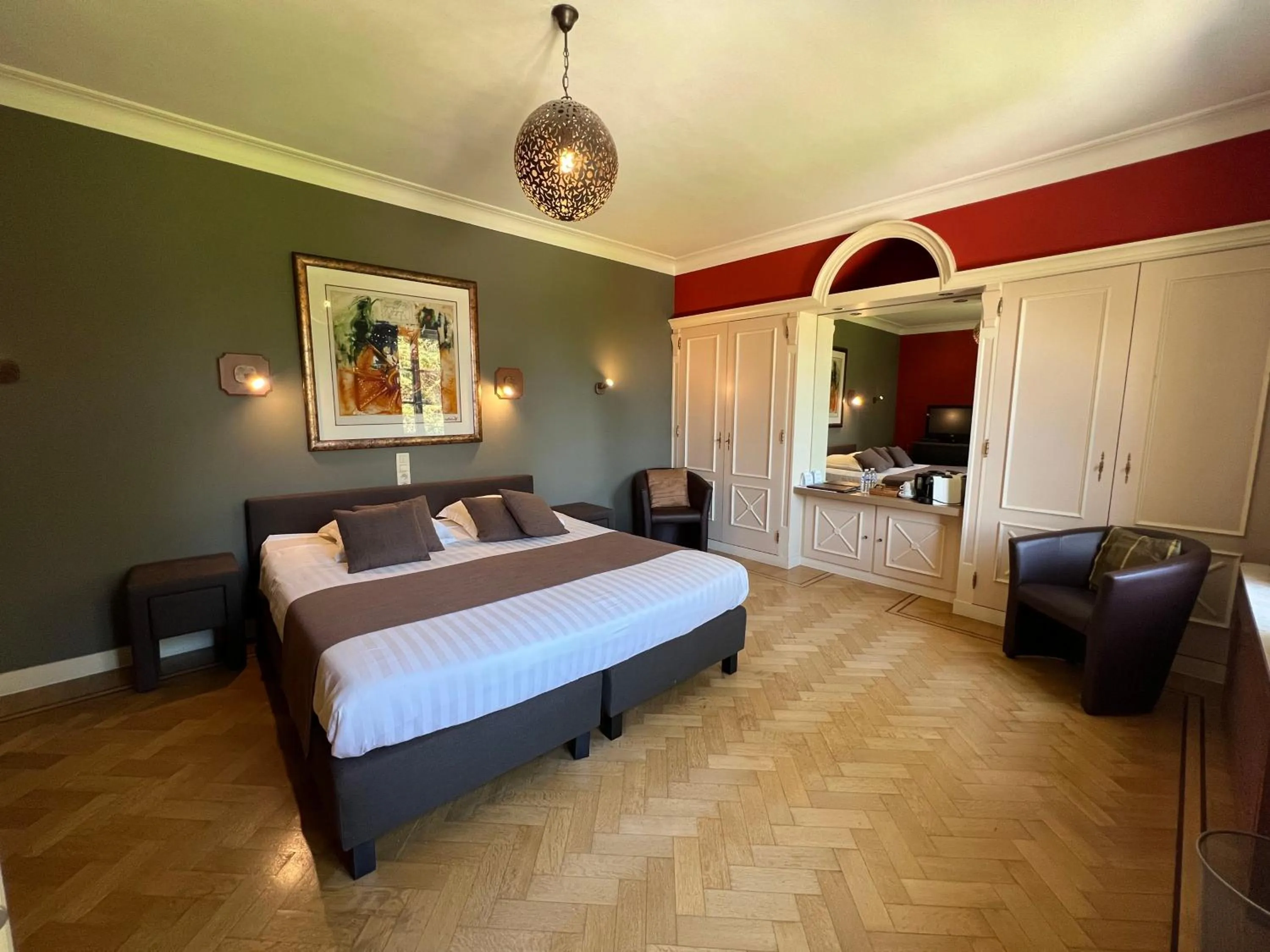 Bed in Hotel Fleur de Lys