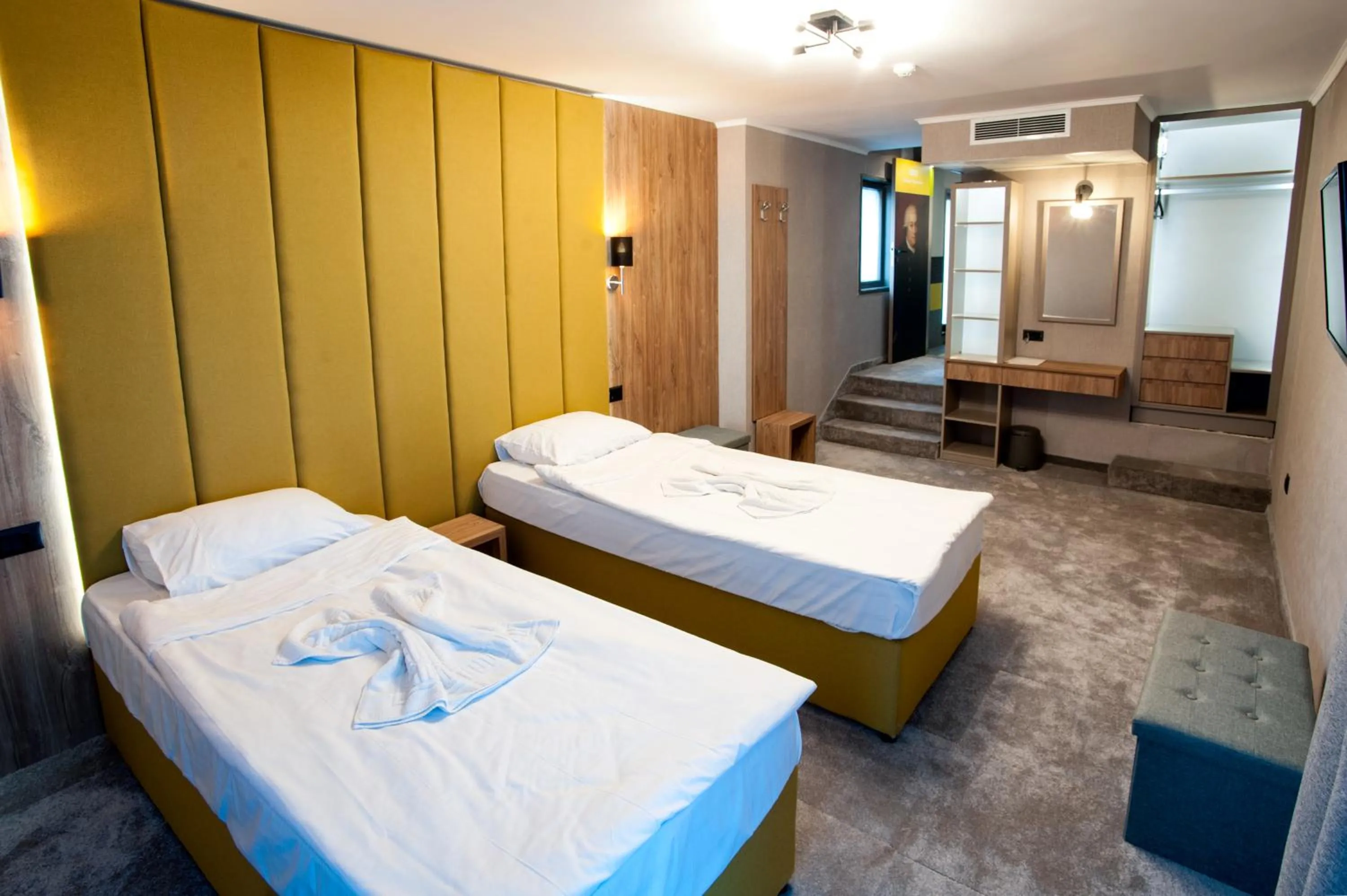 Photo of the whole room, Bed in White House Family Hotel Spa zone