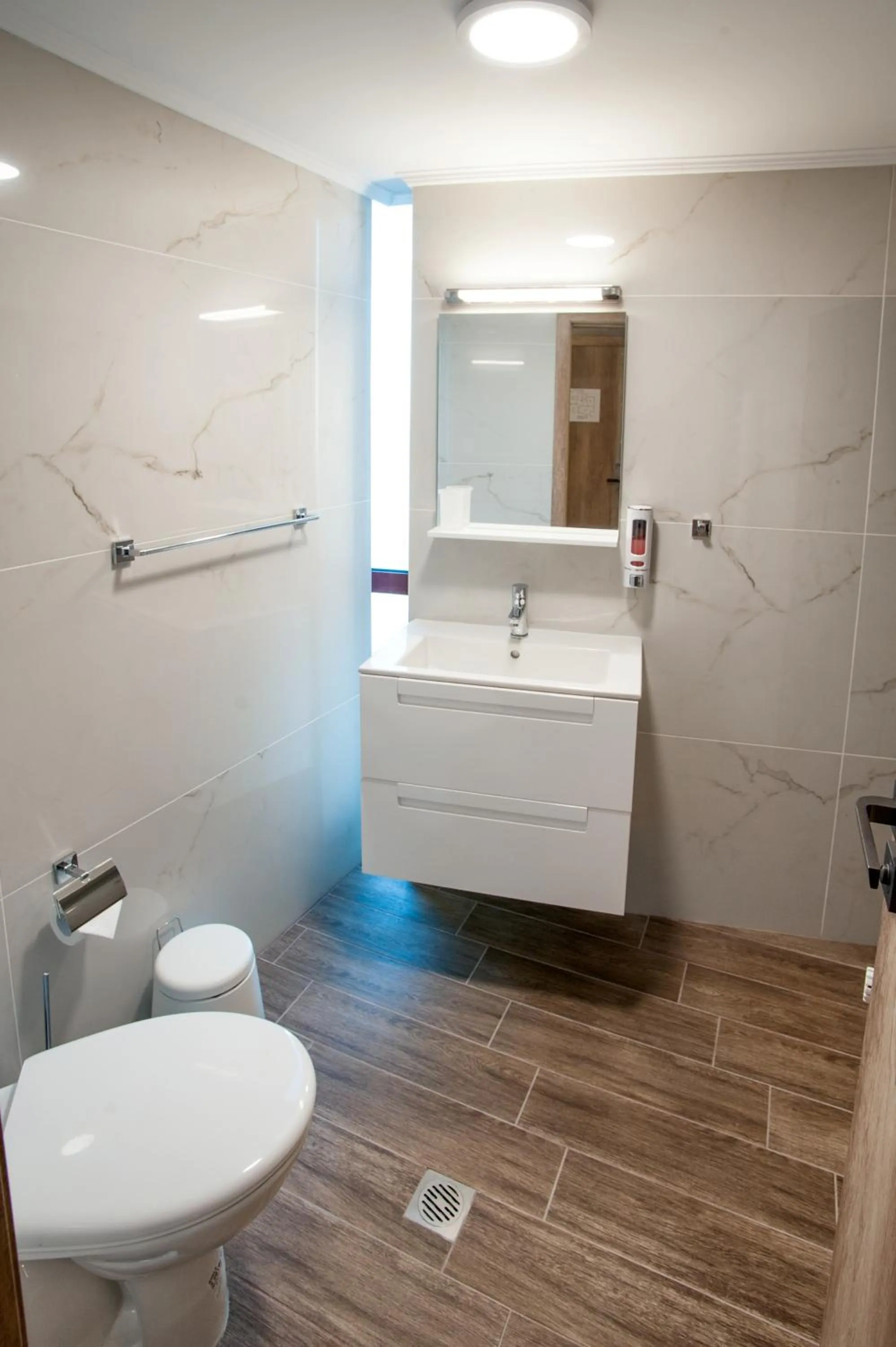 Bathroom in White House Family Hotel Spa zone