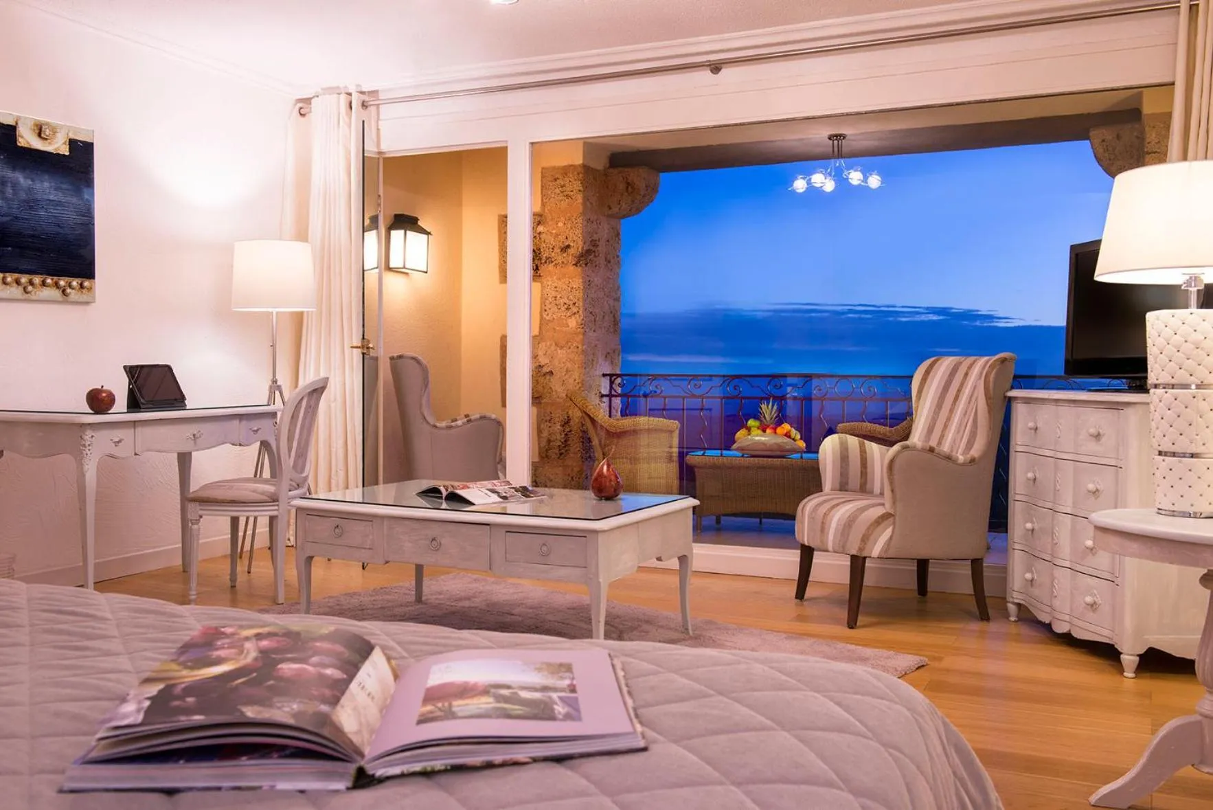 Photo of the whole room in La Bastide De Tourtour Hotel & Spa