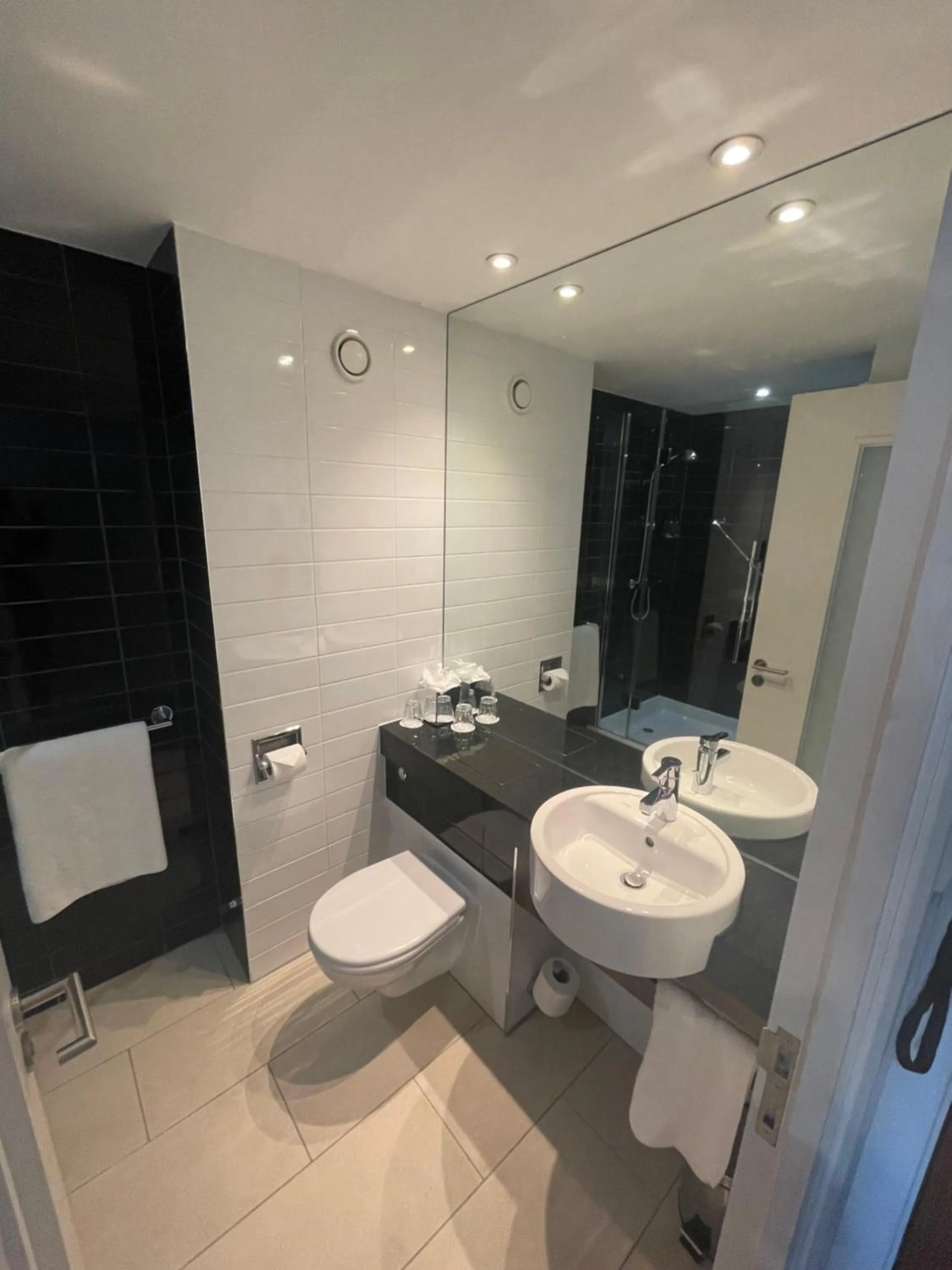 Bathroom in Holiday Inn Express Manchester City Centre by IHG