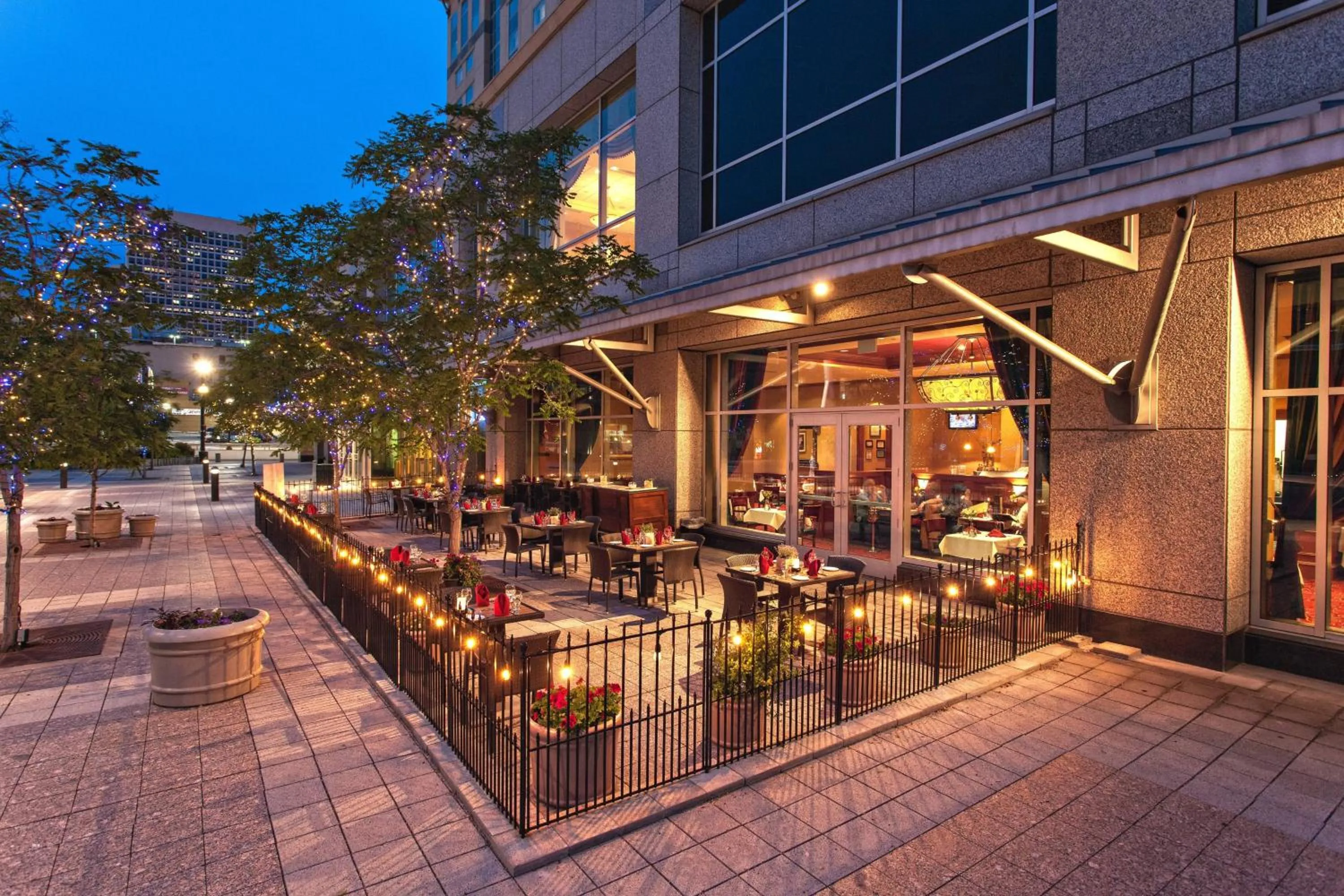 Restaurant/places to eat in Marriott Salt Lake City Center