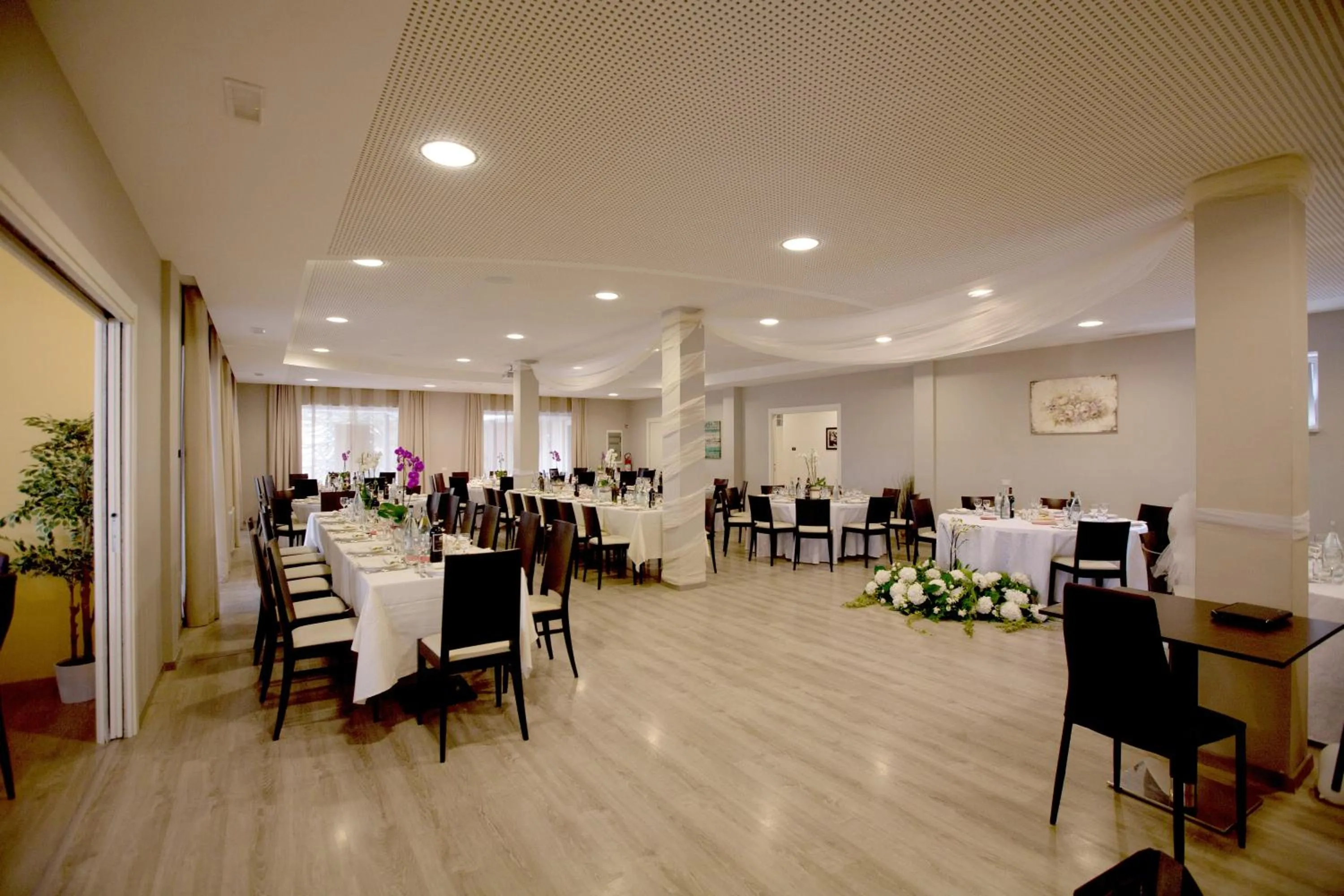 Restaurant/places to eat in Hotel Villa Cinzia