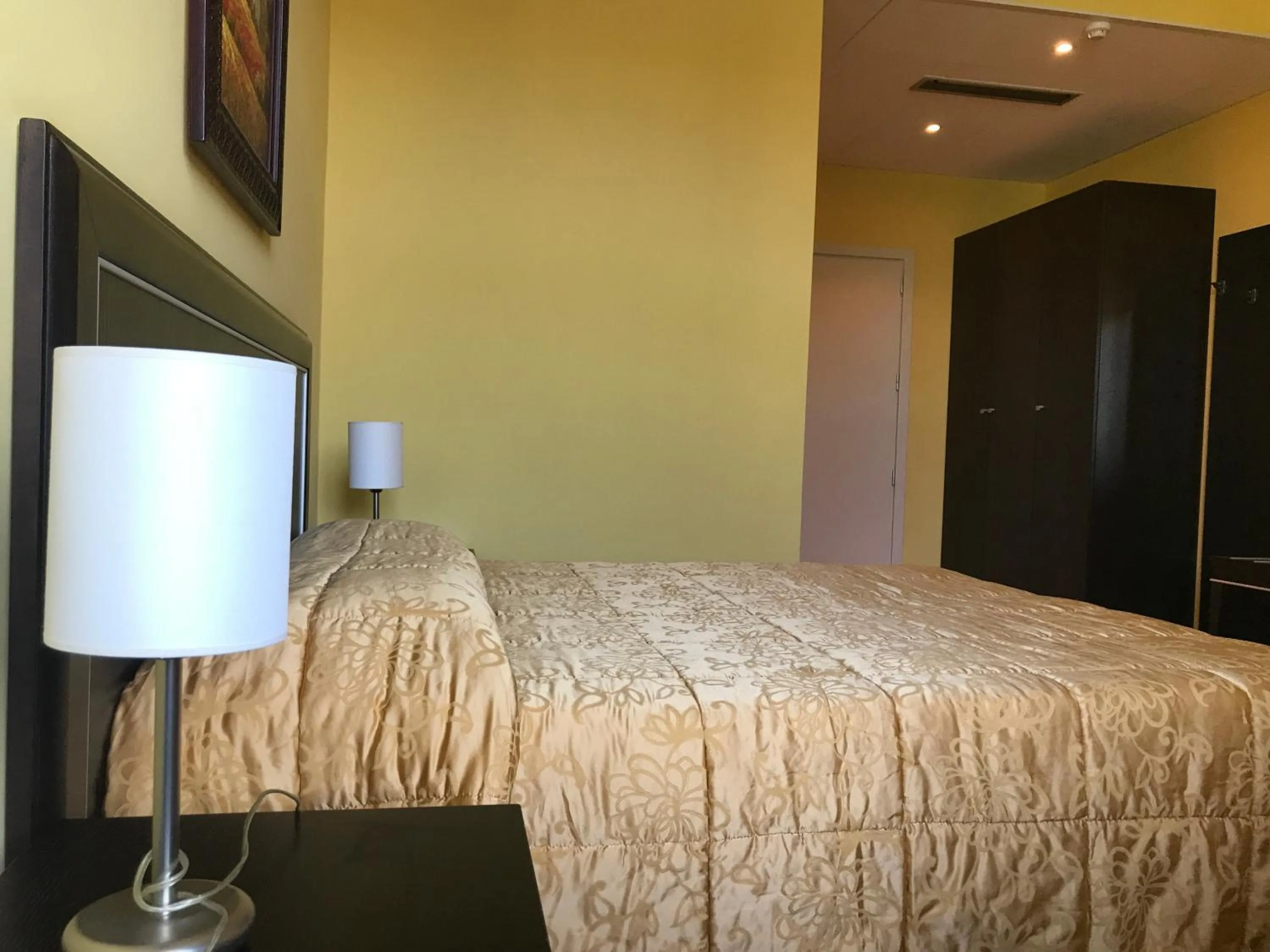 Bed in Hotel Villa Cinzia